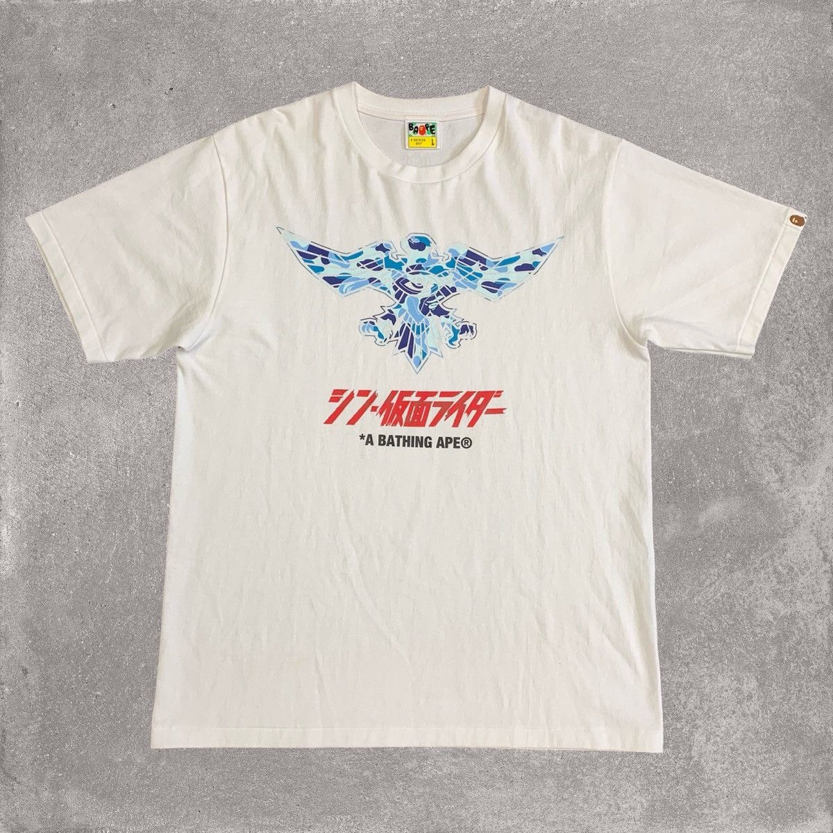 Bape Bape Large Tee Shin Kamen Rider Shocker Emblem ABC White Size US L / EU 52-54 / 3 - 1 Thumbnail