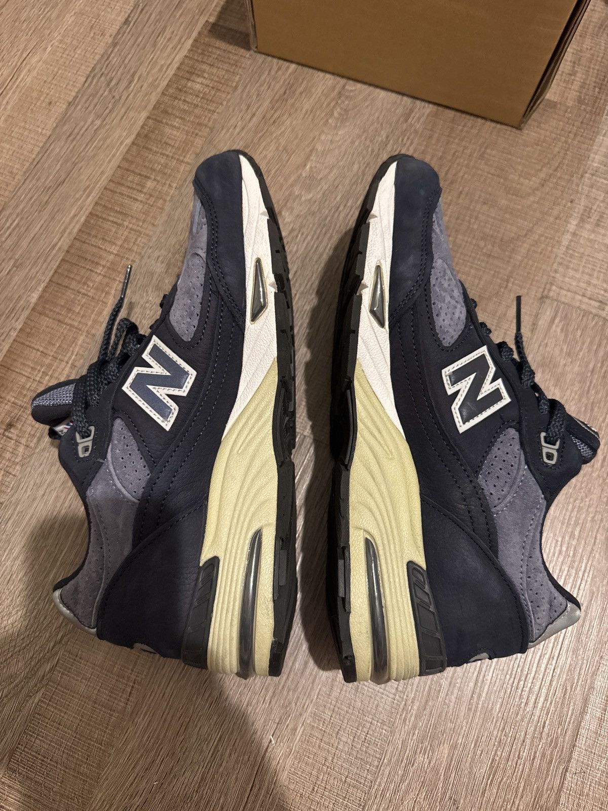 New Balance New Balance M991NVB make in UK Size US 7.5 / EU 40-41 - 6 Thumbnail