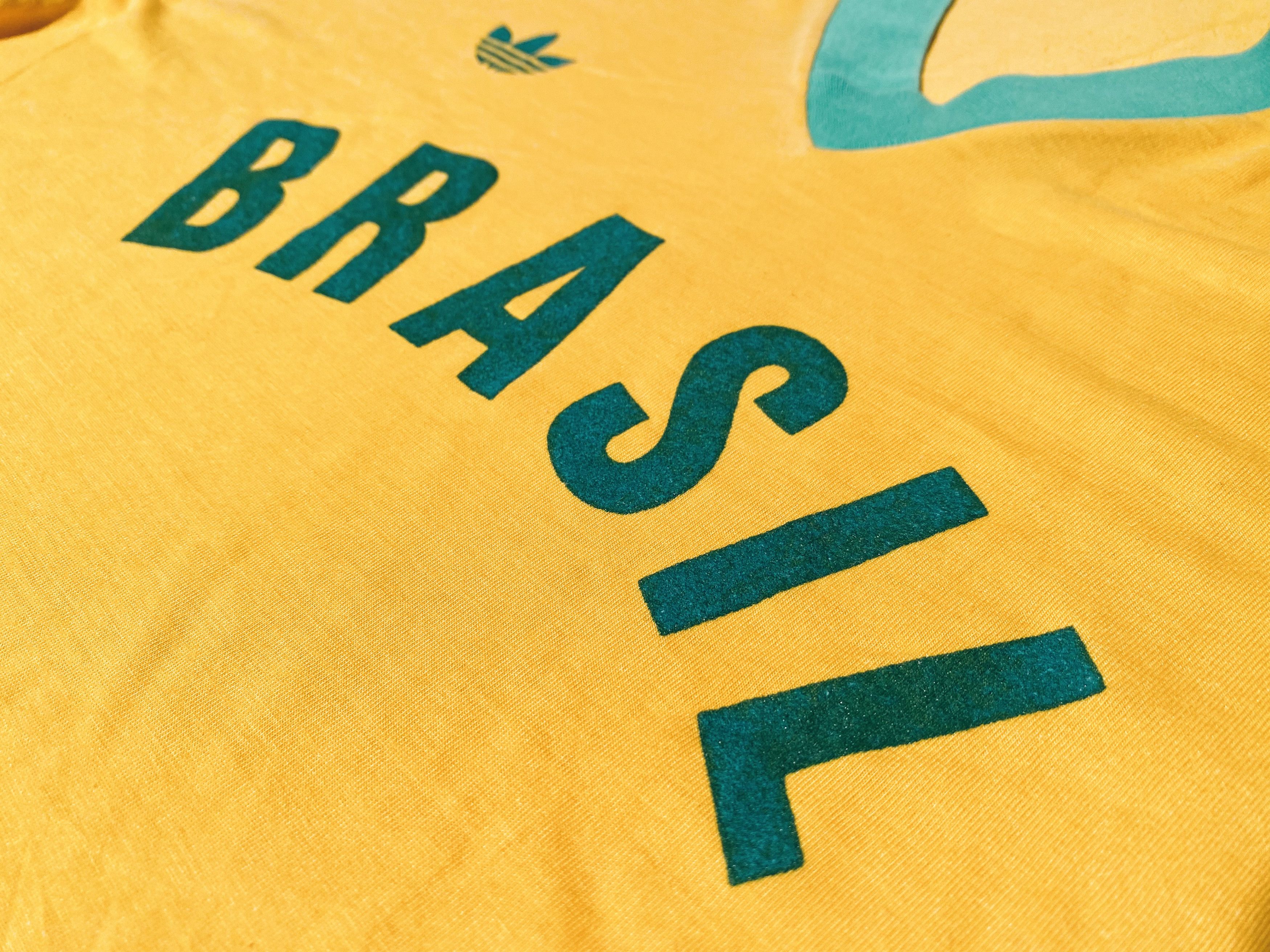 Adidas Brazil 1988 Olympics Home Football Shirt Size US L / EU 52-54 / 3 - 6 Thumbnail