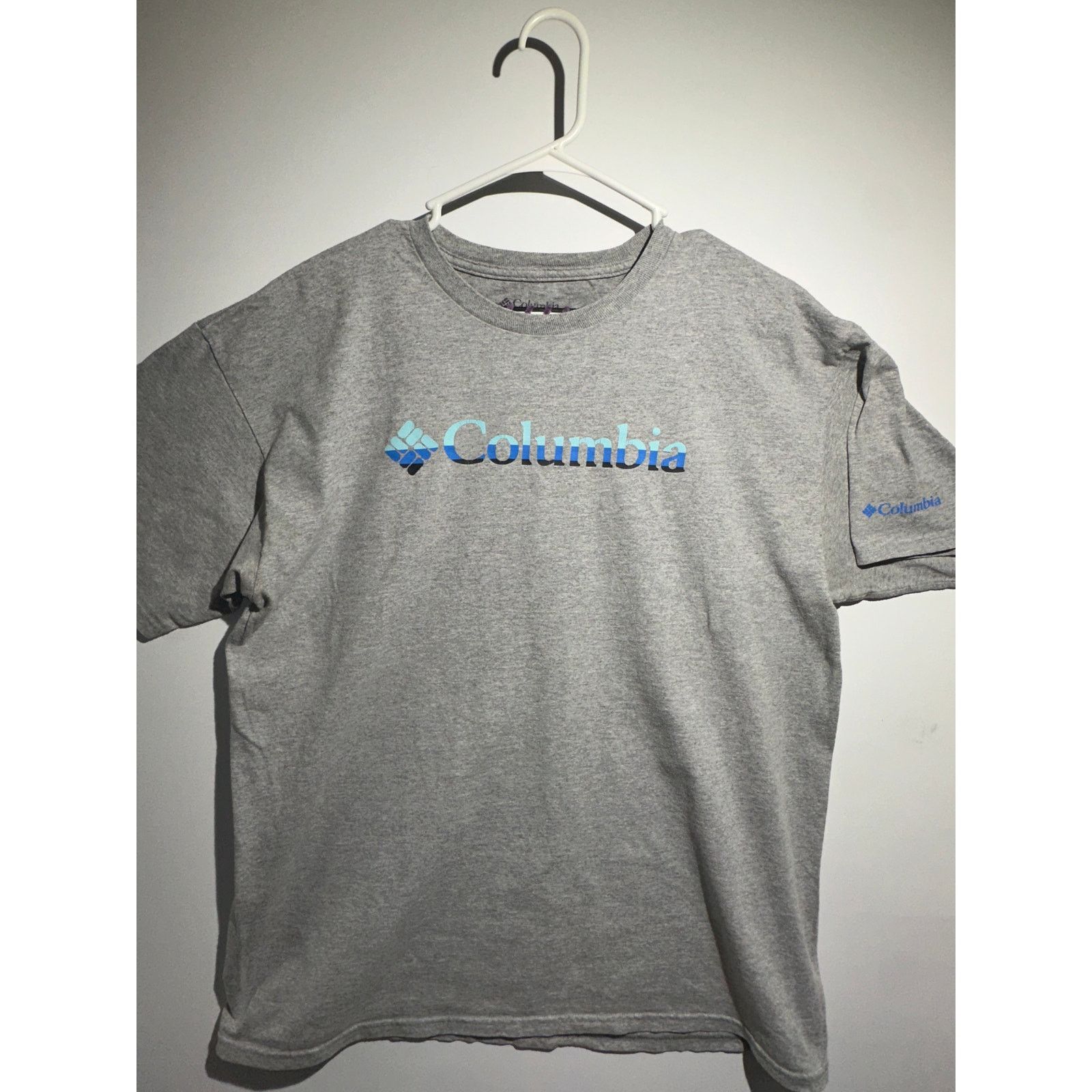 Columbia Columbia Gray Tshirt Blue Print Size XL Size US XL / EU 56 / 4 - 3 Thumbnail
