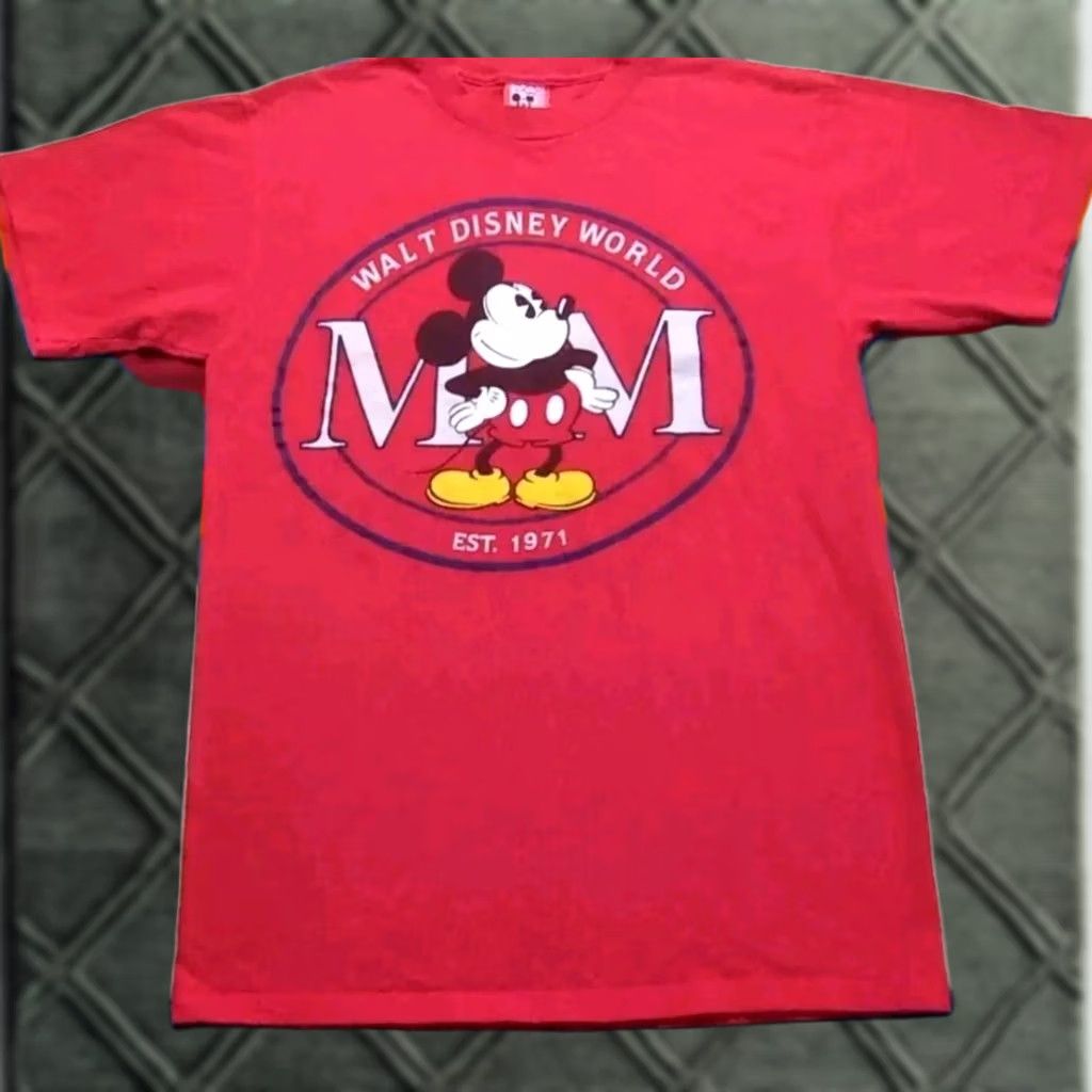Disney VINTAGE Disney Mickey Mouse Disney World Shirt XL Red Crew Neck Short Sleeve Made in USA 1990s 90s Thumbs Up Logo Men T-Shirt NWT Size US XL / EU 56 / 4 - 1 Thumbnail