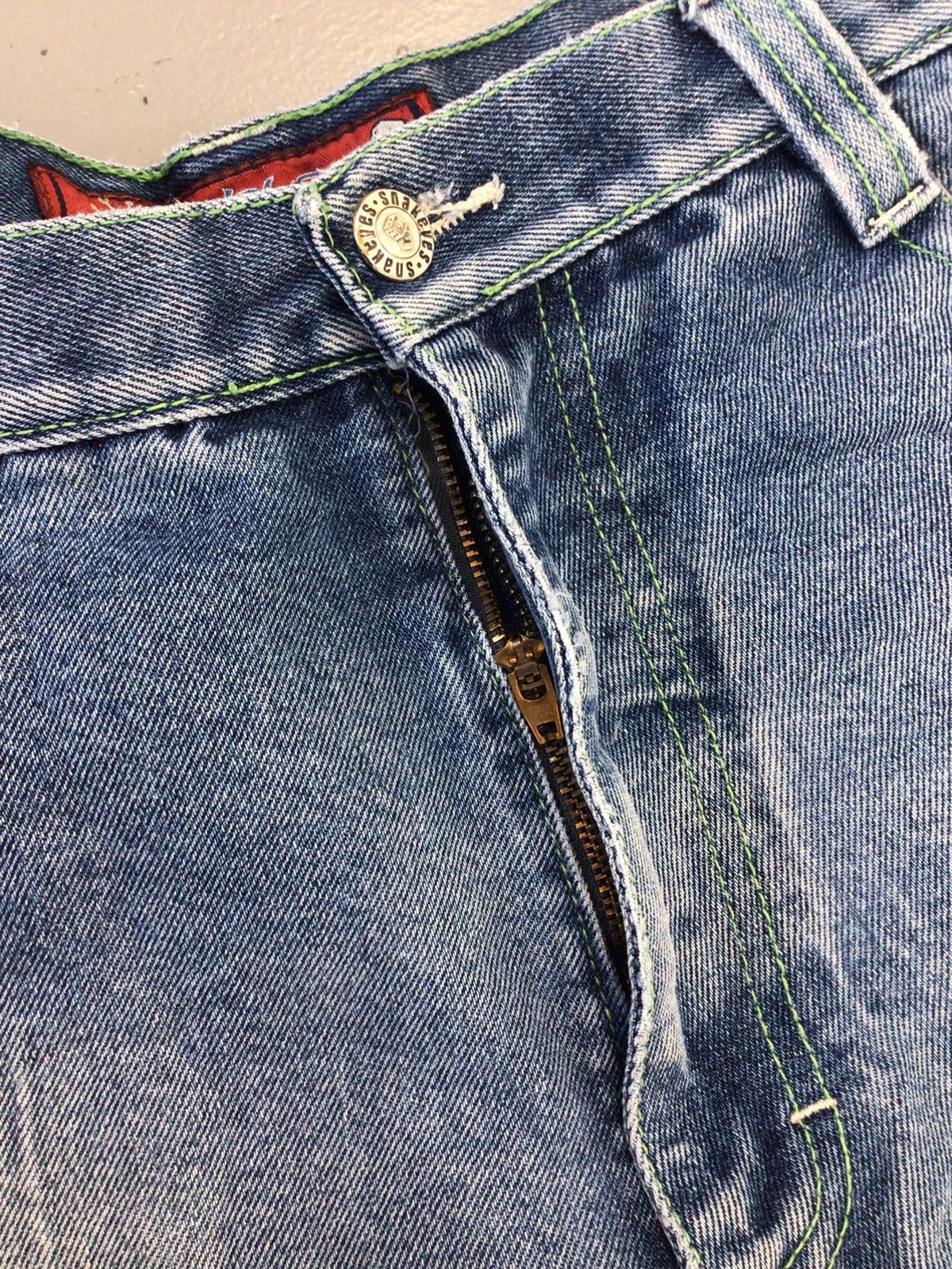 JNCO × Southpole × Vintage Vintage snakeyes SpellOut embroidered flared denim Size US 33 - 8 Thumbnail