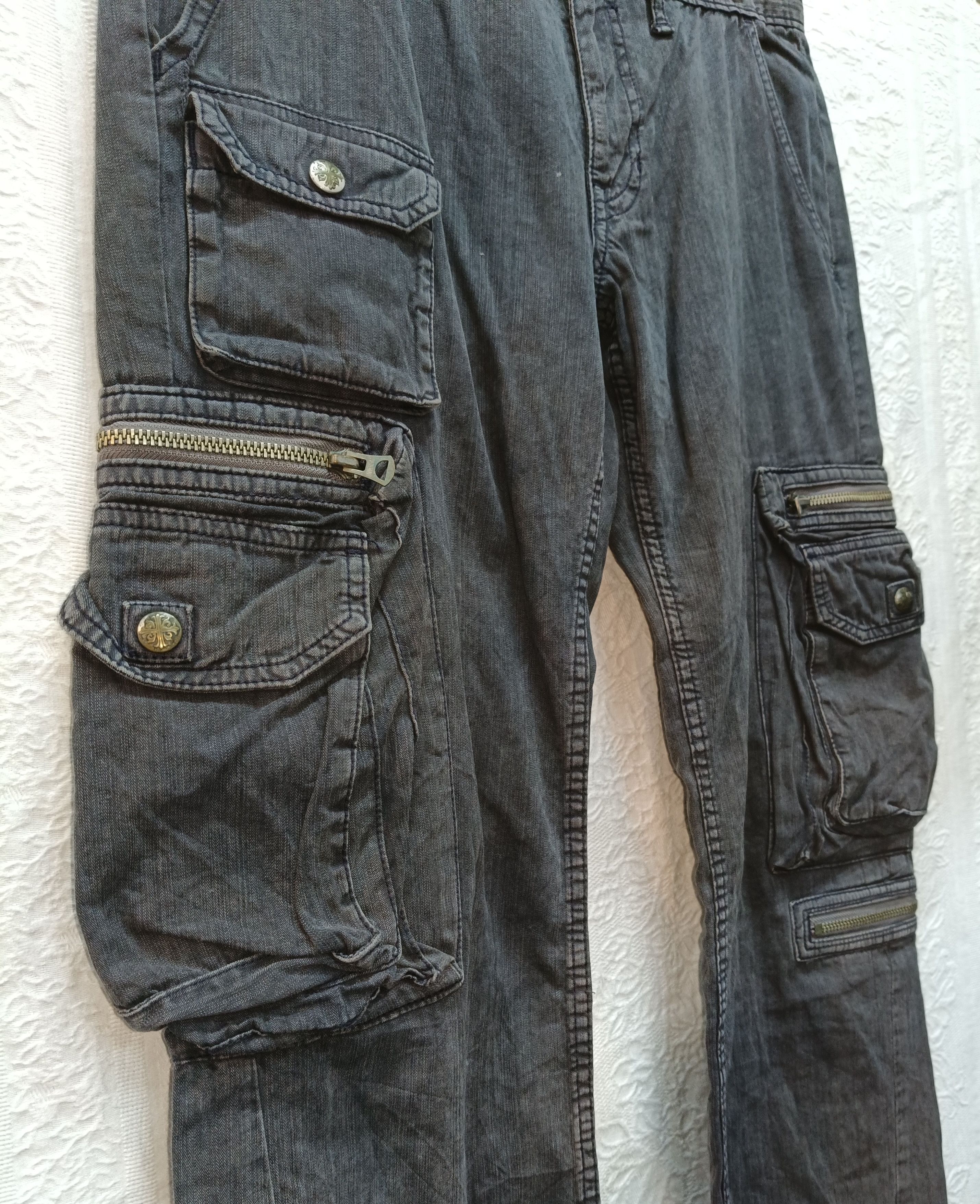 Japanese Brand Surplus 8 pockets faded black slim fit flare cargo pants Size US 32 / EU 48 - 3 Thumbnail