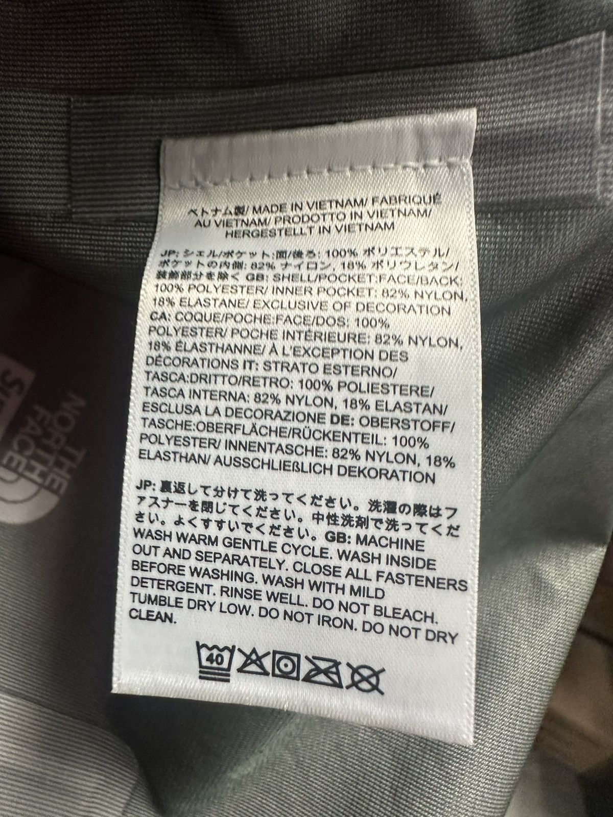 Supreme × The North Face Northface x supreme medium new summit rescue jacket Size US M / EU 48-50 / 2 - 4 Thumbnail