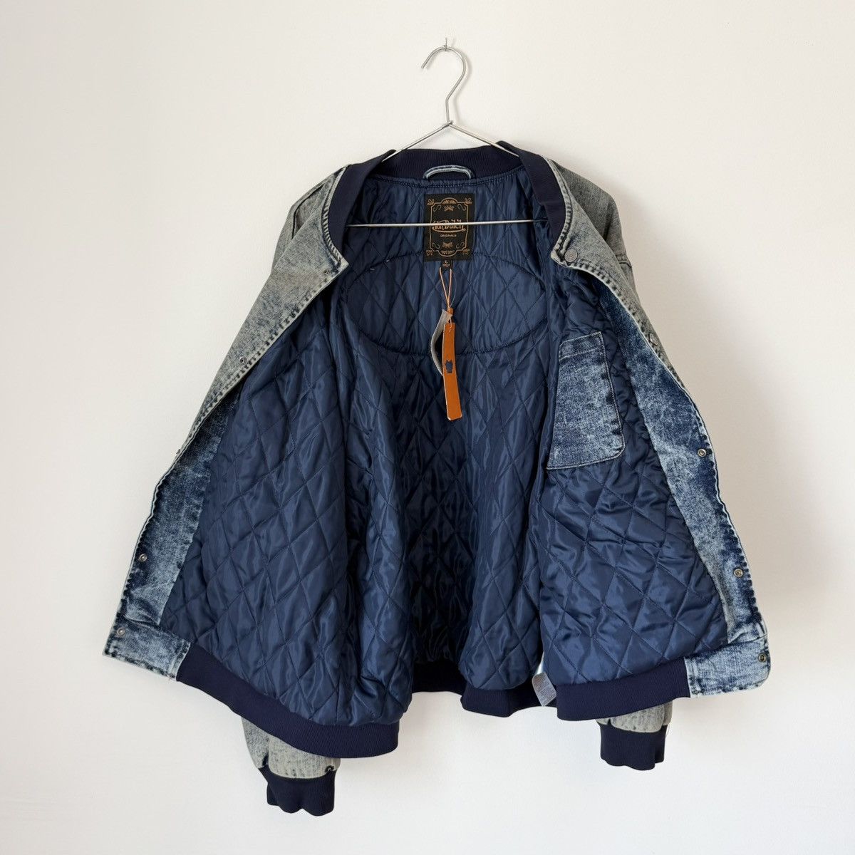 Von Dutch NWT Von Dutch Washed Denim Bomber Jacket Logo Patch Size US L / EU 52-54 / 3 - 8 Thumbnail