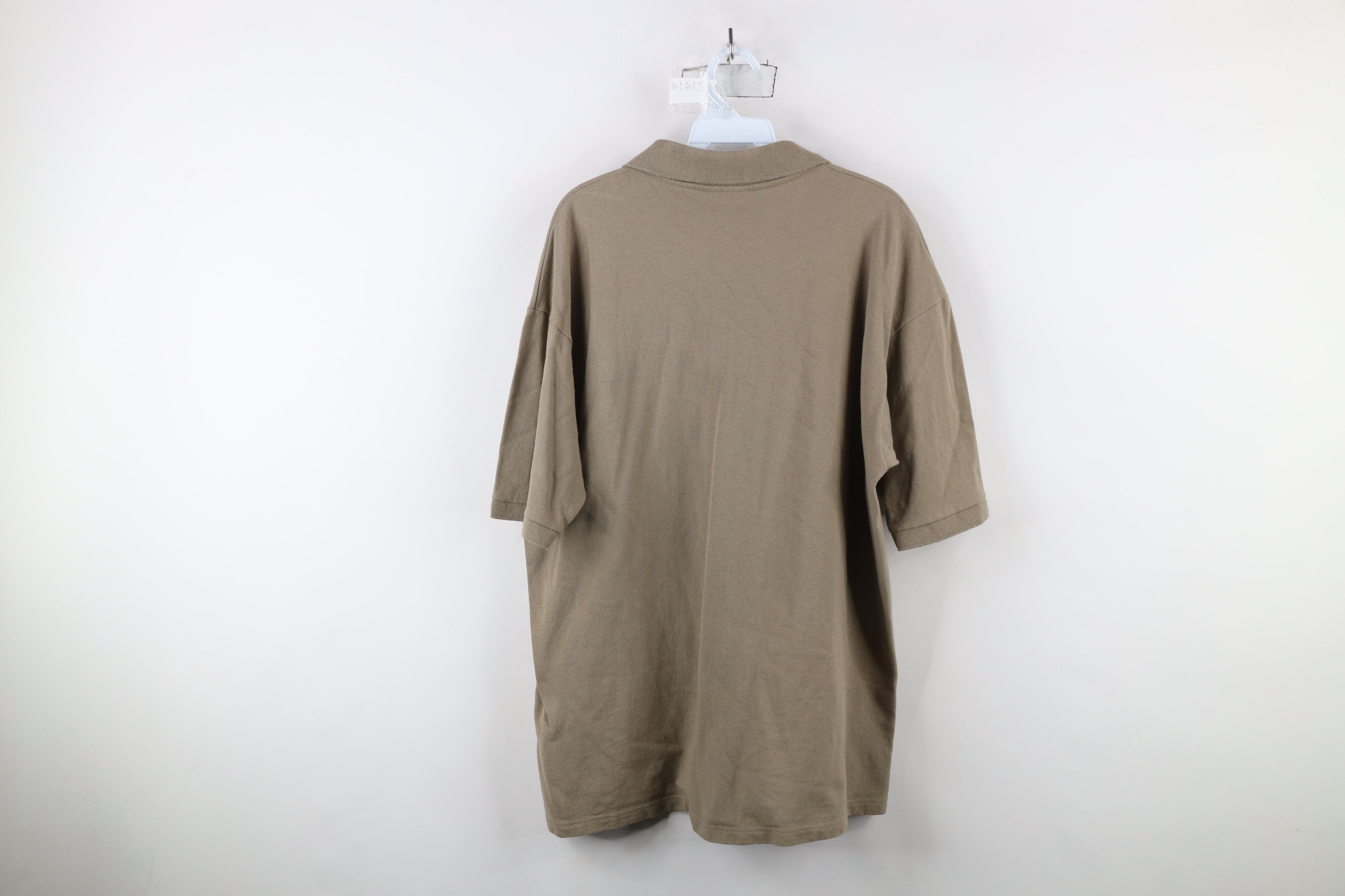 Vintage Vintage 90s Hooters Spell Ft Myers Beach Polo Shirt Beige Size US L / EU 52-54 / 3 - 9 Thumbnail