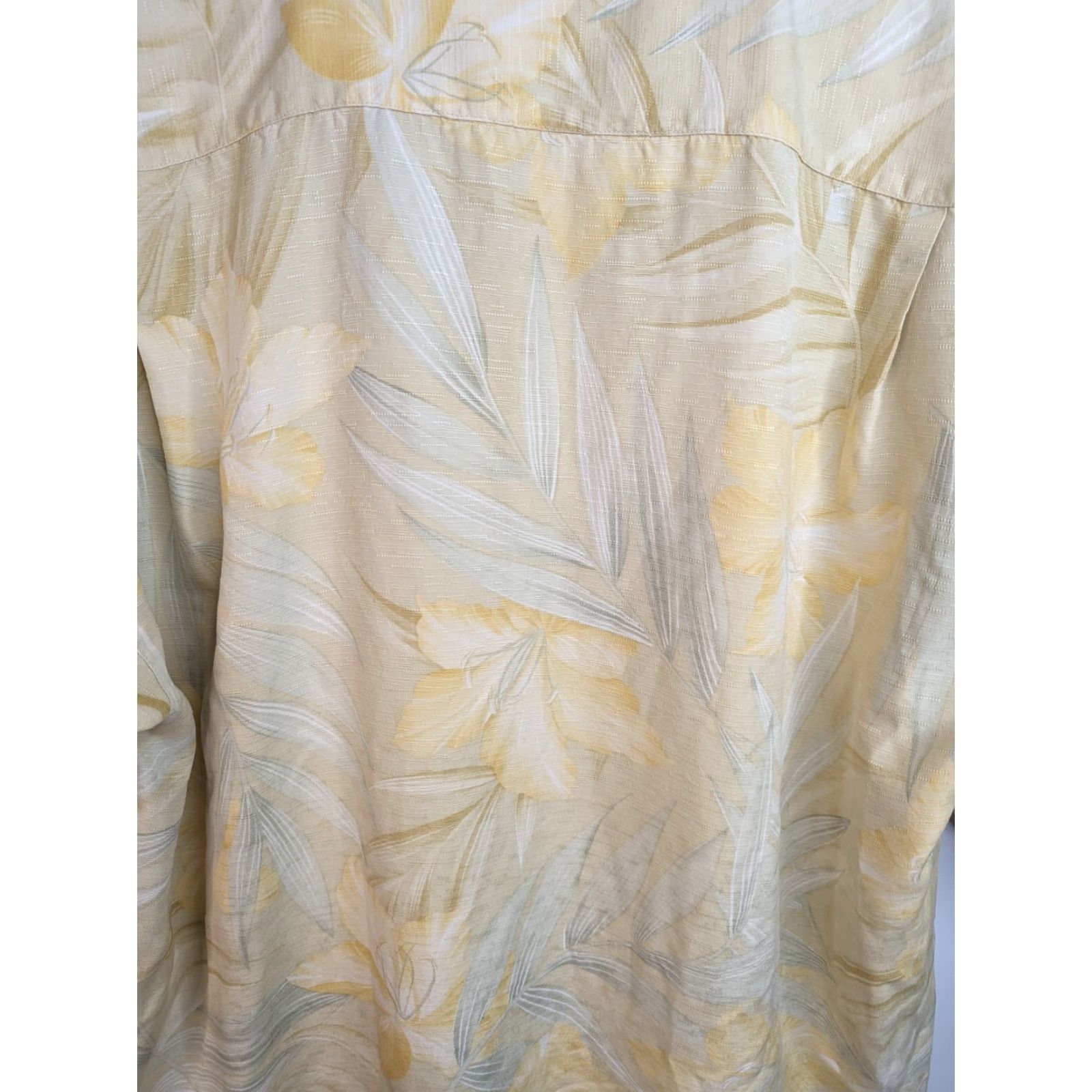 Tommy Bahama Tommy Bahama Shirt Mens Hawaiian Button-Up Short Sleeve Silk Yellow Floral Print L Regular Size Large Mens Size US L / EU 52-54 / 3 - 7 Thumbnail
