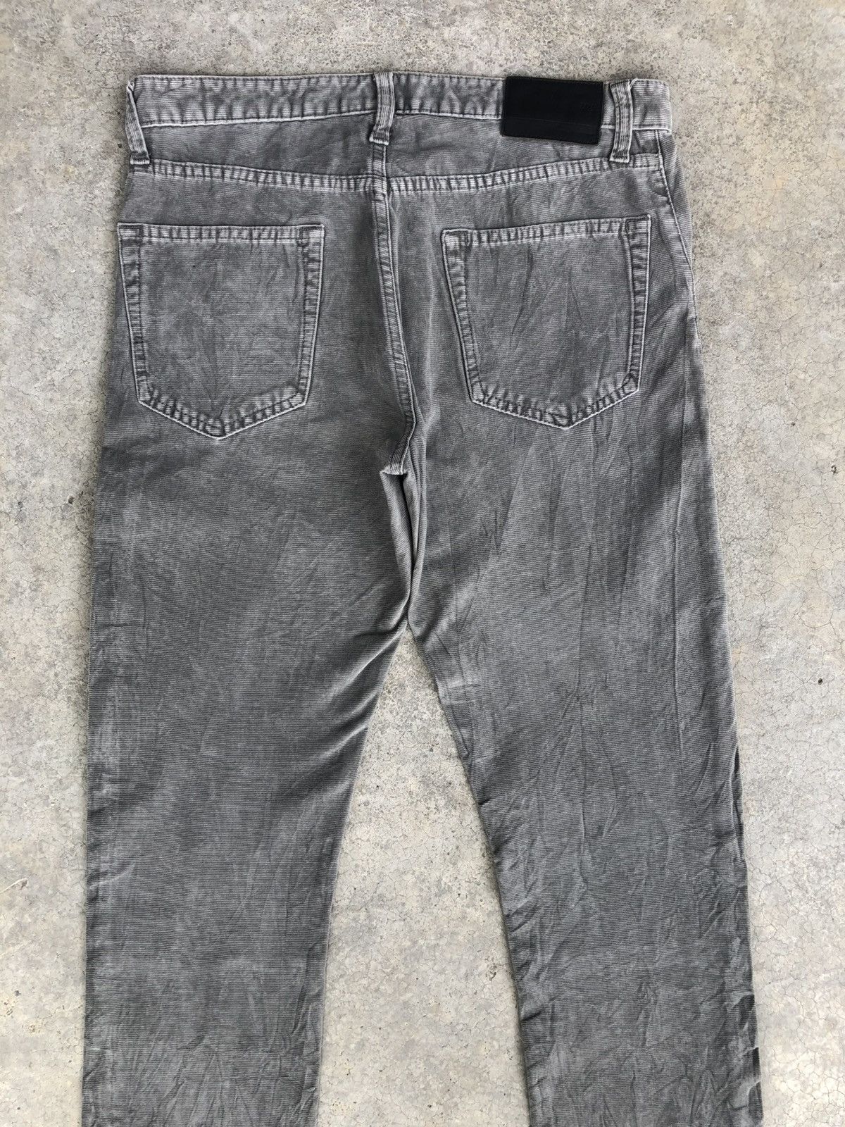 Undercover × Uniqlo Undercover x Uniqlo Distressed Jeans Skinny Jeans Size US 31 - 8 Thumbnail