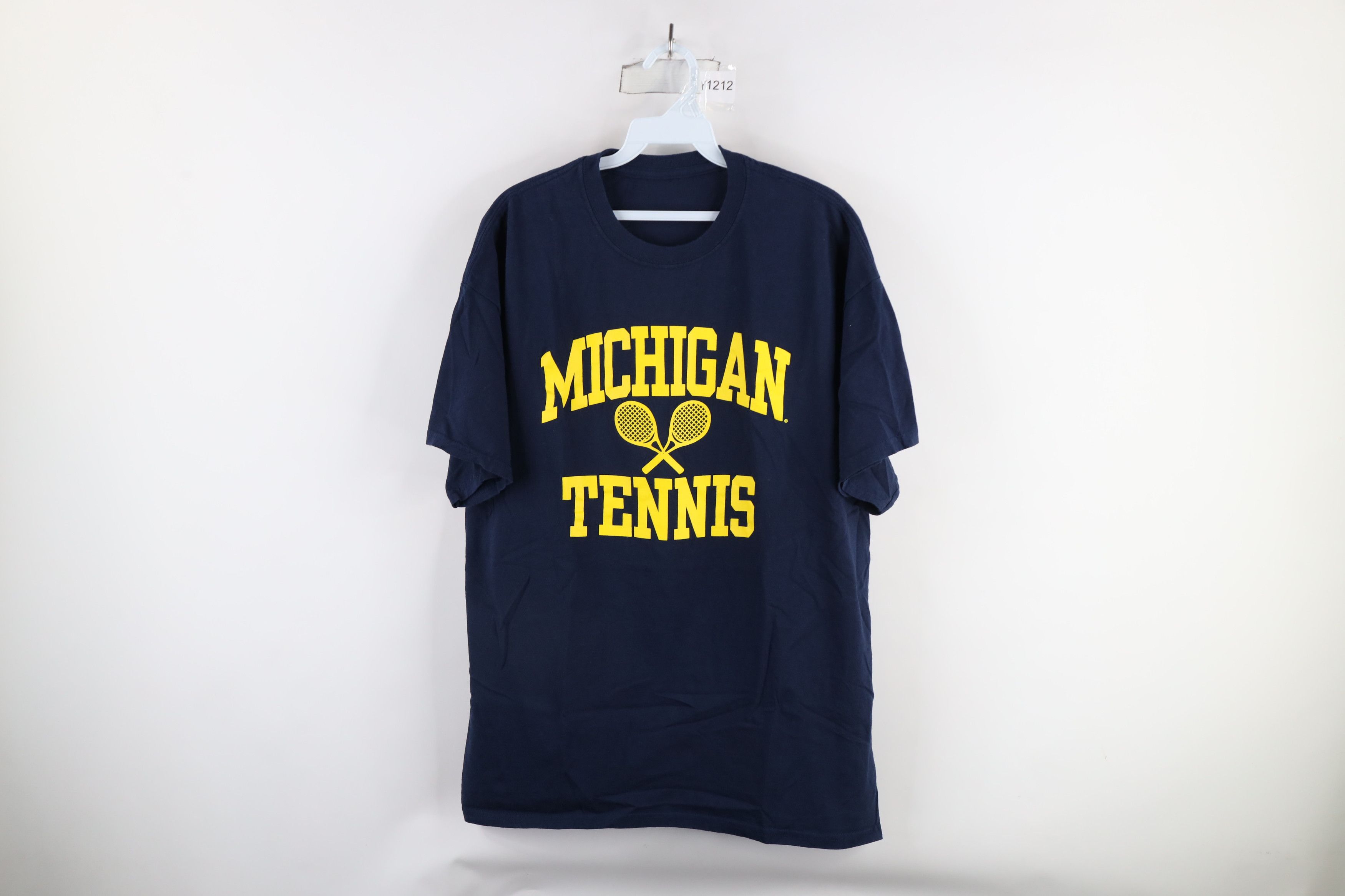Vintage Vintage Issued University of Michigan Tennis T-Shirt Blue Size US XL / EU 56 / 4 - 1 Thumbnail