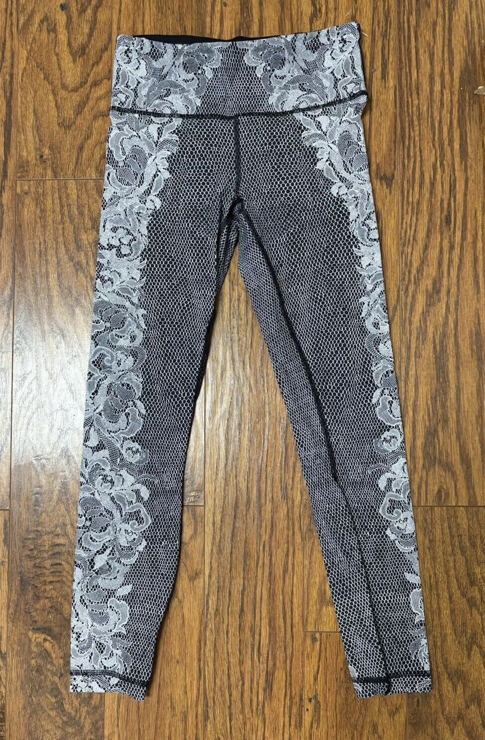 Lululemon Lululemon Women's Leggings size 6 Size 28" / US 6 / IT 42 - 3 Thumbnail