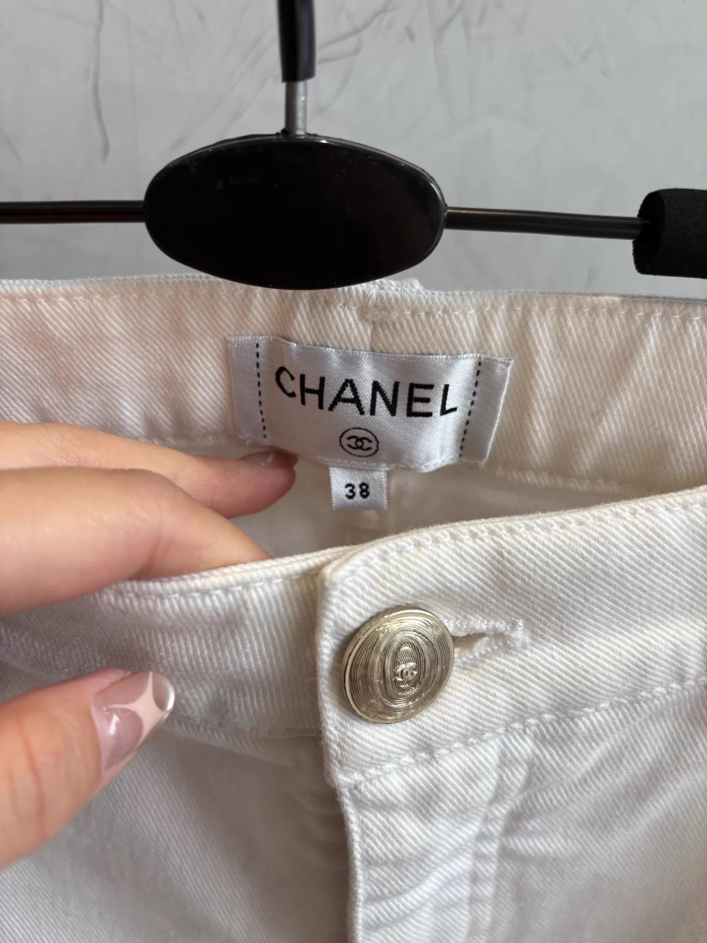 Chanel CHANEL Low Waist White Jeans 38 Mint Size 27" / US 4 / IT 40 - 2 Thumbnail