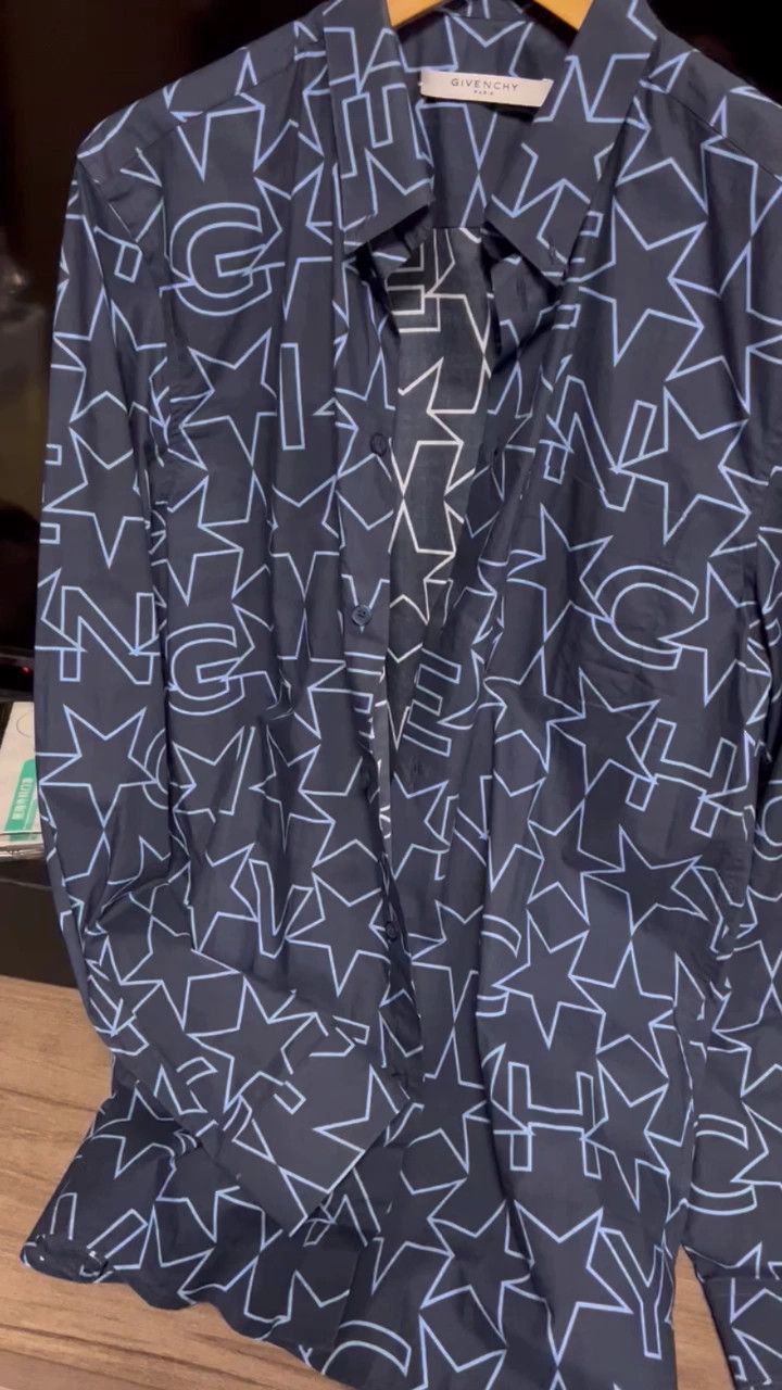 Givenchy Givenchy Full Five-Star Pattern Men's Long Sleeve Shirt, S Size US M / EU 48-50 / 2 - 1 Thumbnail