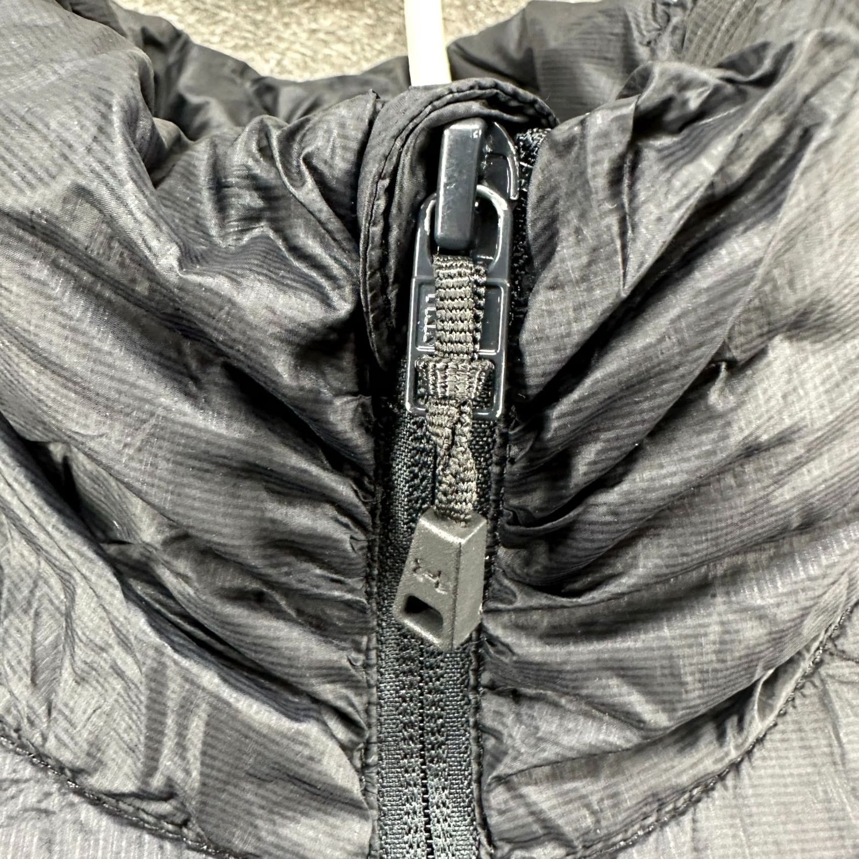 Under Armour Under Armour Vest Womens M Black Puffer Full Zip Coldgear Infrared Primaloft Vest Jacket Sleeveless Mid-Length Black Womens RegularSize Size M / US 6-8 / IT 42-44 - 3 Thumbnail