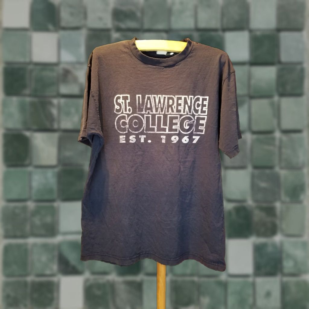 Vintage VINTAGE 90' ST-LAWRENCE COLLEGE Gradient Sun Faded Distressed T-Shirt SZ LARGE Mens T-Shirt Blue (Back) 29in Length 23in Chest See Detail Size US L / EU 52-54 / 3 - 1 Thumbnail