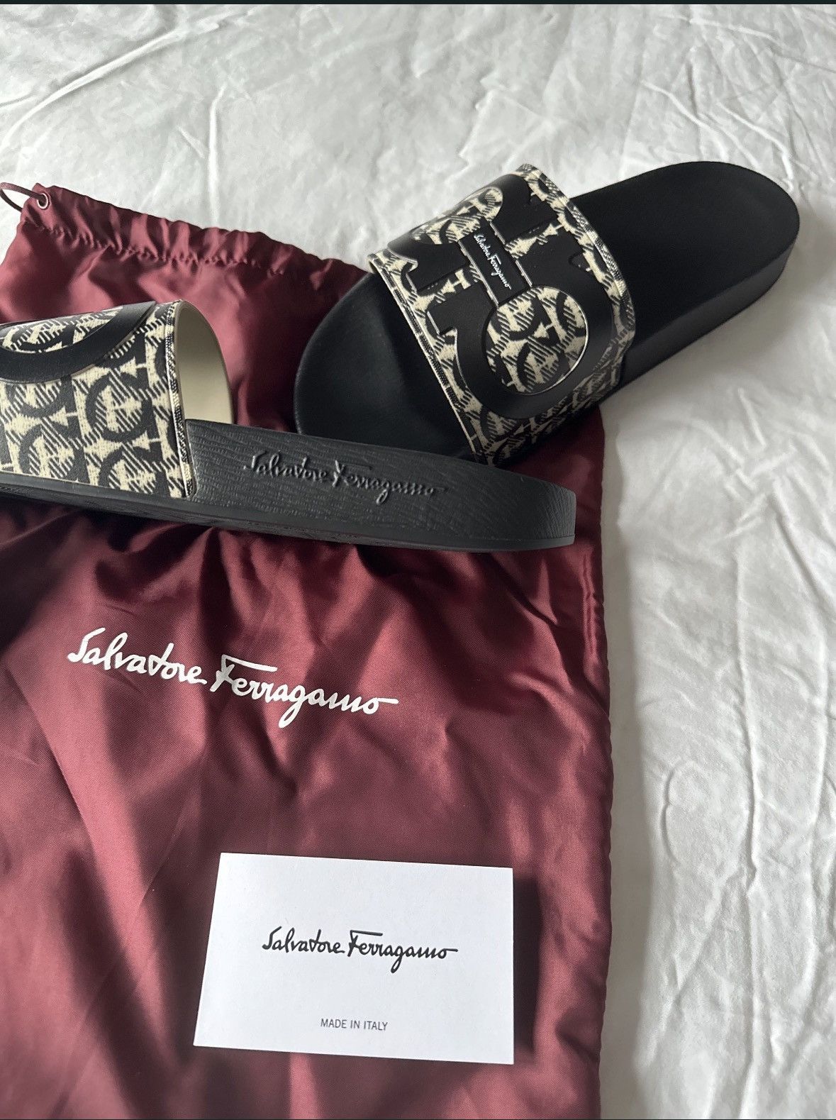 Salvatore Ferragamo Ferragamo Slides Size US 7 / EU 40 - 3 Thumbnail