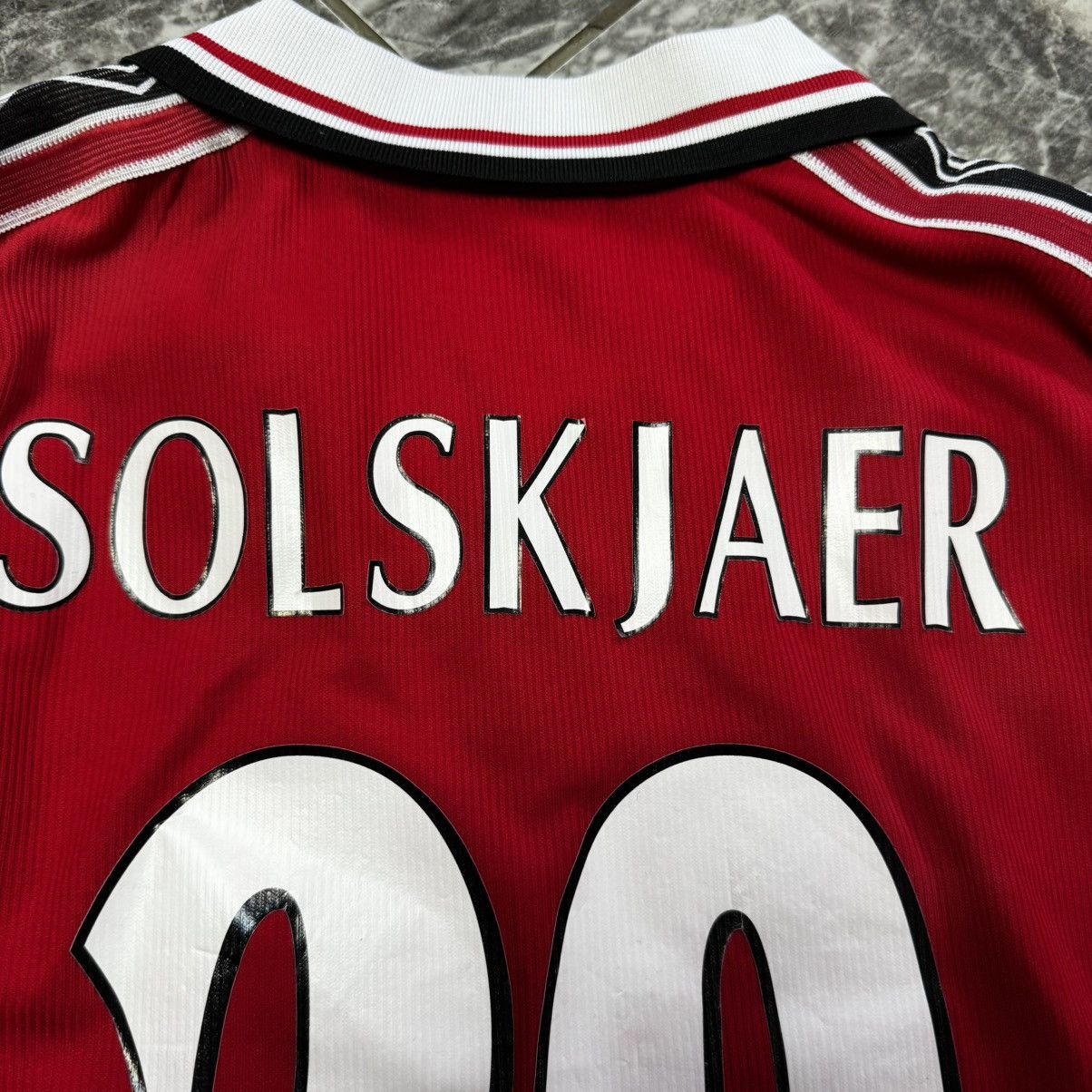 Nike 1999 Manchester United Umbro #11 Solskjaer Soccer Jersey Size US XL / EU 56 / 4 - 13 Thumbnail