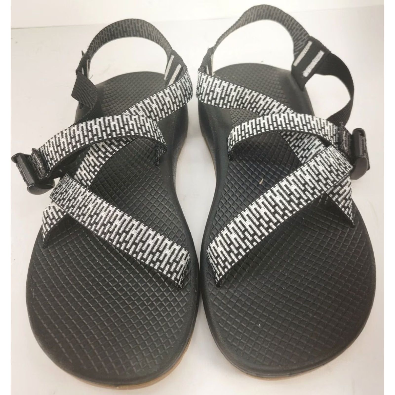 Chaco Chaco Z/Cloud Sandals Black/White Size 9 Womens Strappy Casual Comfort, River, Watersports, Travel, Party/Cocktail Size US 9 / IT 39 - 3 Thumbnail