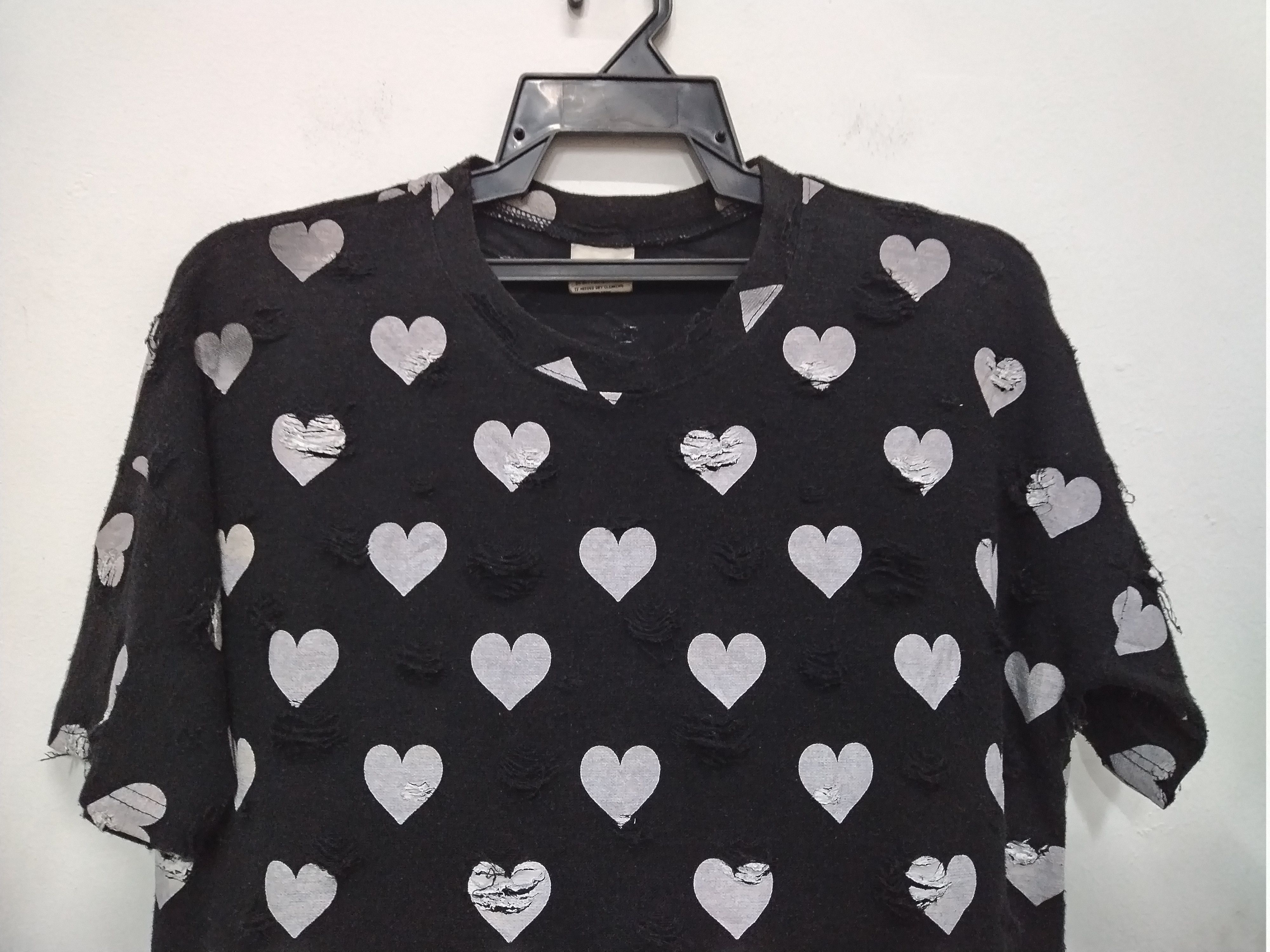 Seditionaries BAGGY DISTRESSED PERFORATED DESIGN SHORT SLEEVE LOVE T SHIRT Size M / US 6-8 / IT 42-44 - 4 Thumbnail