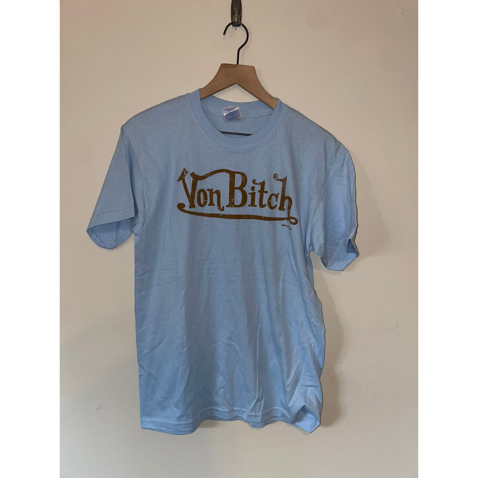 Gildan Y2K Von B*tch Dutch Spoof Blue Humor Joke Shirt Tee 2000s M Size US M / EU 48-50 / 2 - 1 Thumbnail