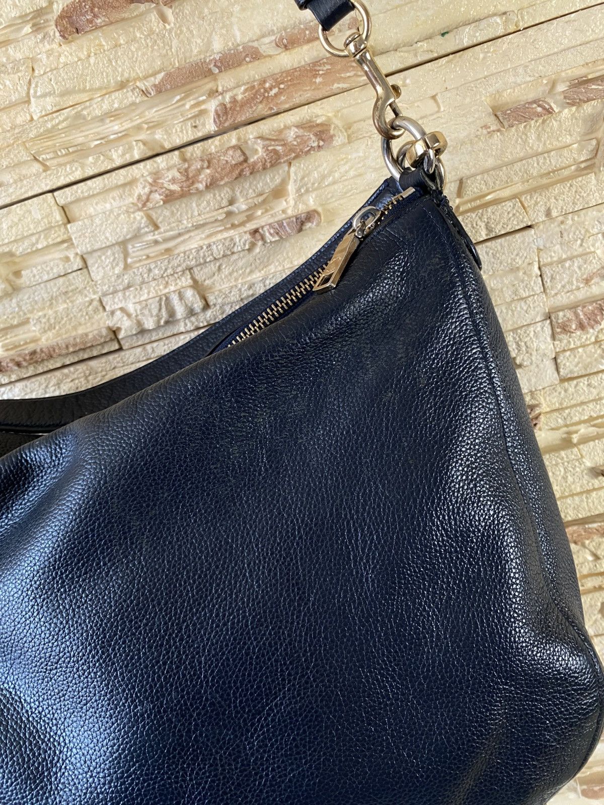Coach Coach Navy Leather Shoulder Crossbody Golden Logo Bag Size ONE SIZE - 16 Thumbnail