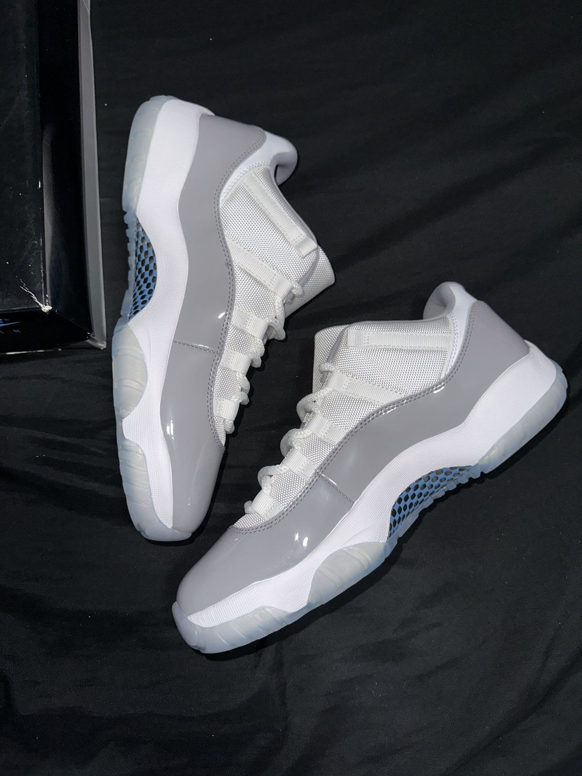 Jordan Brand Jordan 11 low cement grey 👽 DS Size US 10 / EU 43 - 3 Thumbnail