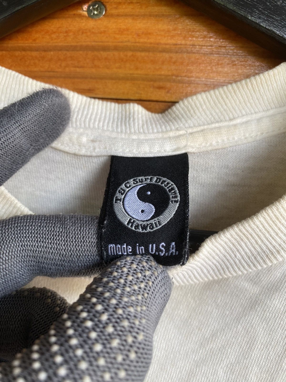 Vintage Vintage T&C Surf Designs Yin Yang Logo T-Shirt Made in USA Size US M / EU 48-50 / 2 - 11 Thumbnail