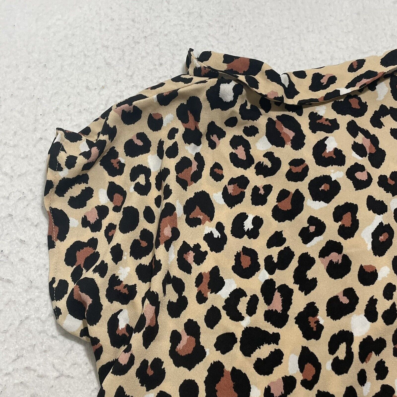 Other Paper Crane Cheetah Print Button Front Short Sleeve Collared Size M / US 6-8 / IT 42-44 - 16 Thumbnail