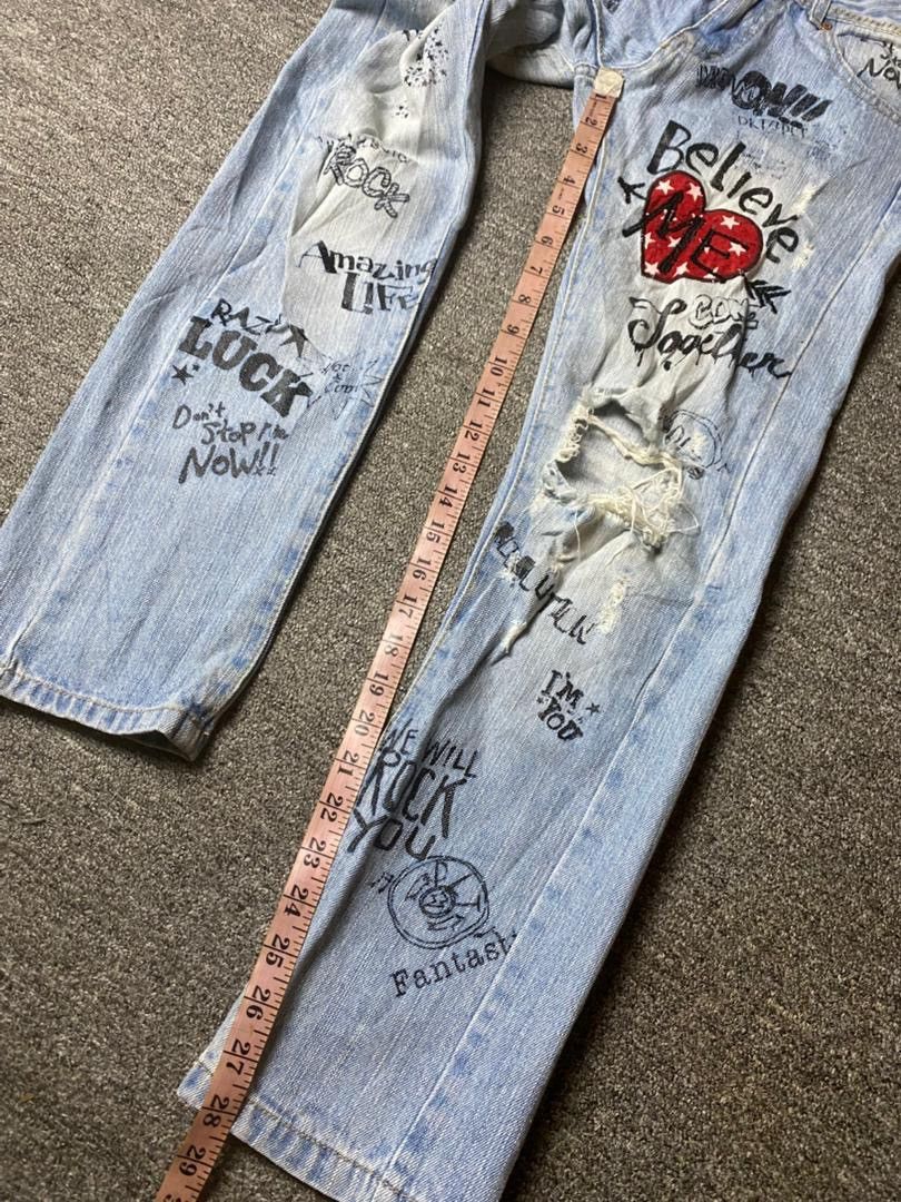 Japanese Brand Vintage Pink Latte Destroyed Embroidered Jeans (149) Size US 28 / EU 44 - 12 Thumbnail