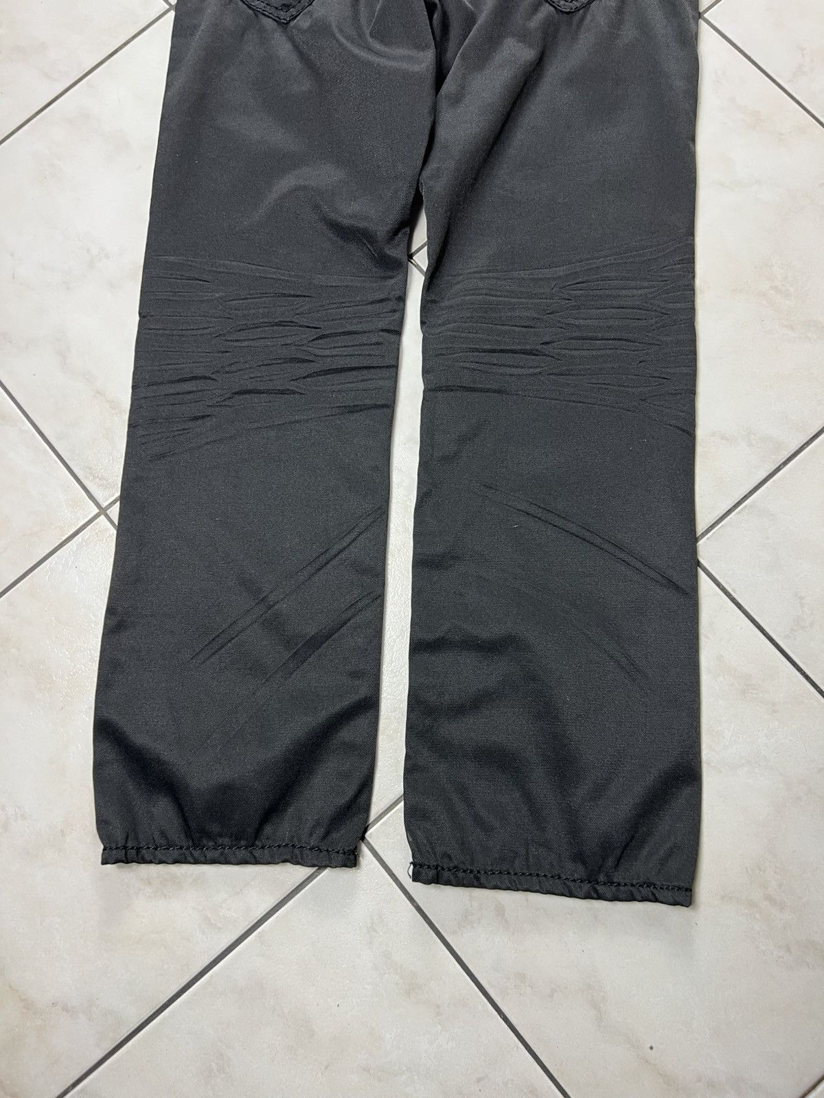 True Religion Vintage Dirty Denim y2k creased crumpled pants zip trousers Size US 32 / EU 48 - 15 Thumbnail