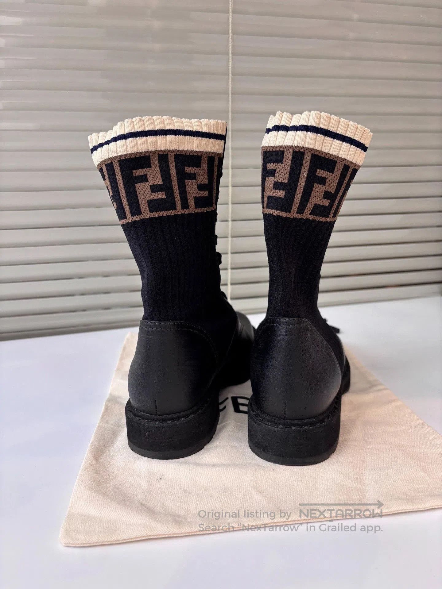Fendi Fendi Black Leather Knit Logo Boots. Size US 5 / IT 35 - 8 Thumbnail