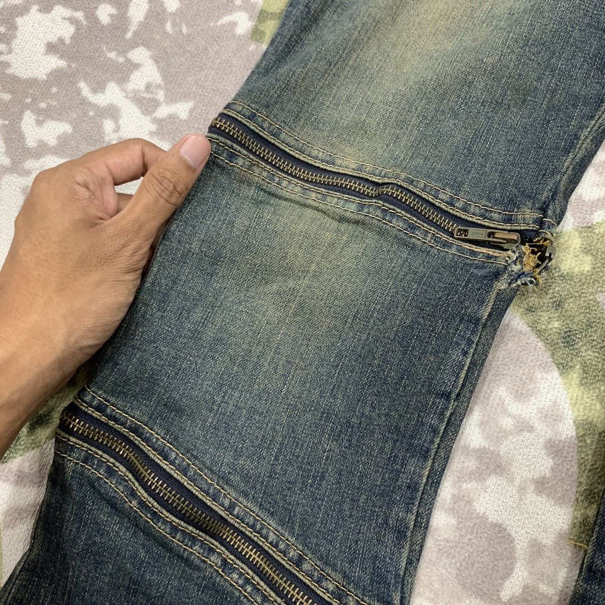 Japanese Brand 2000s Silver Ash Zipper Flared Boot Cut Jeans Size 28" / US 6 / IT 42 - 14 Thumbnail