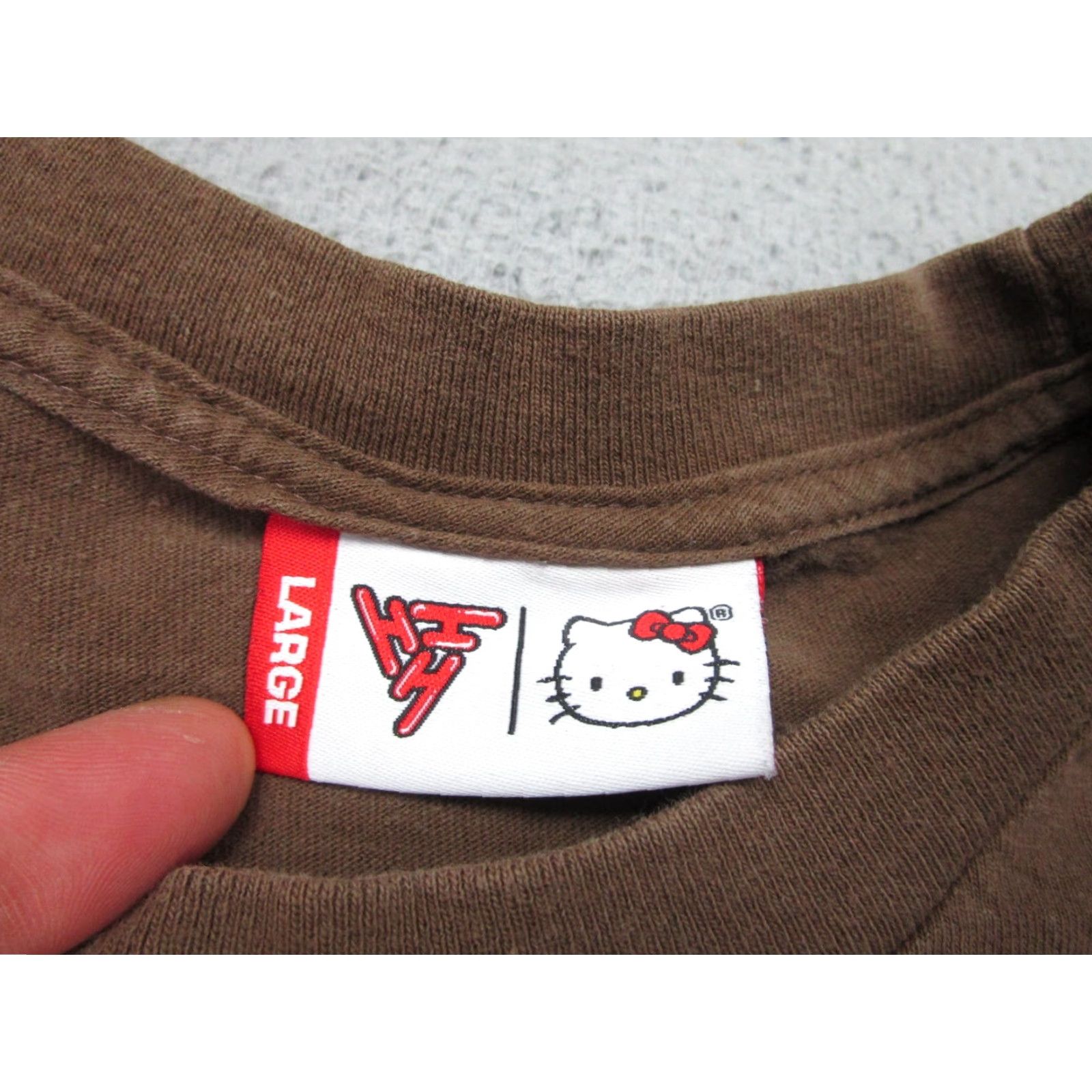 Hypland VINTAGE Hello Kitty Shirt Mens L Brown Hypland Sanrio Adult Large Size US L / EU 52-54 / 3 - 7 Thumbnail