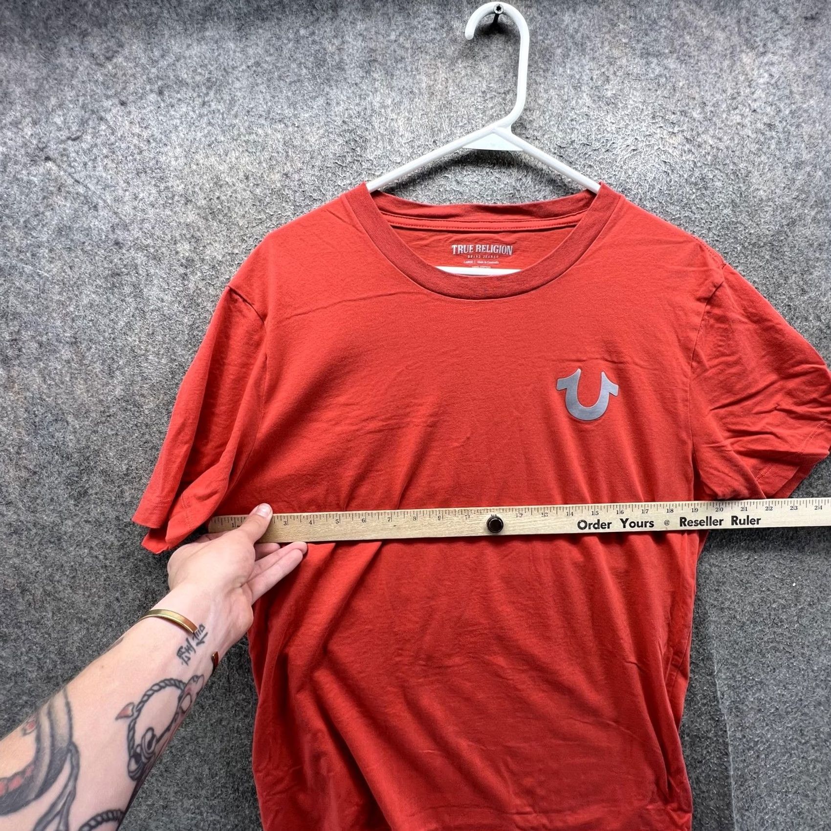 True Religion True Religion Shirt Mens Large Orange Buddha Guitar Logo Graphic Tee Tagless Size US L / EU 52-54 / 3 - 3 Thumbnail