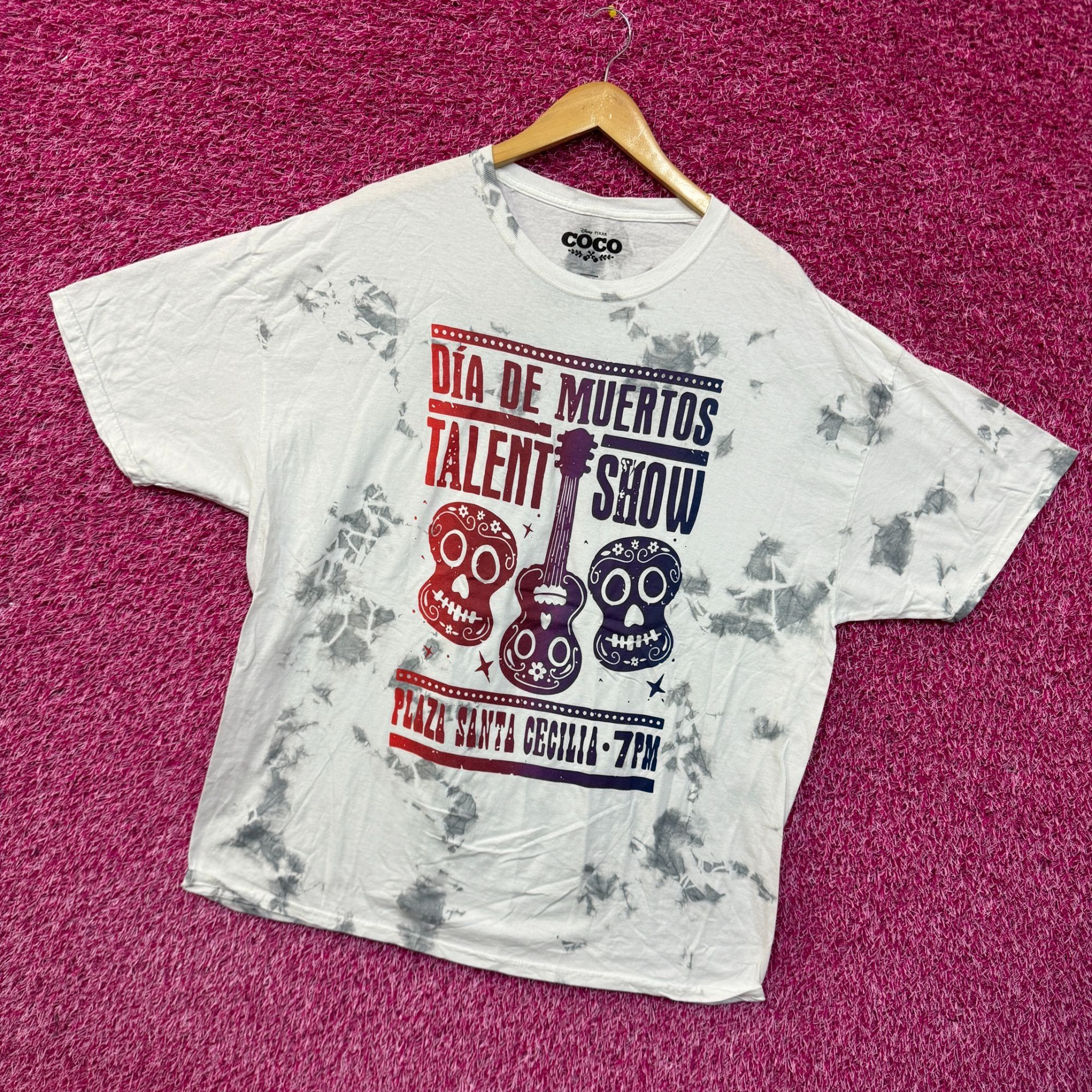 Disney Coco Día De Los Muertos Poster tiedye T-shirt size 2XL. Size US XXL / EU 58 / 5 - 3 Thumbnail