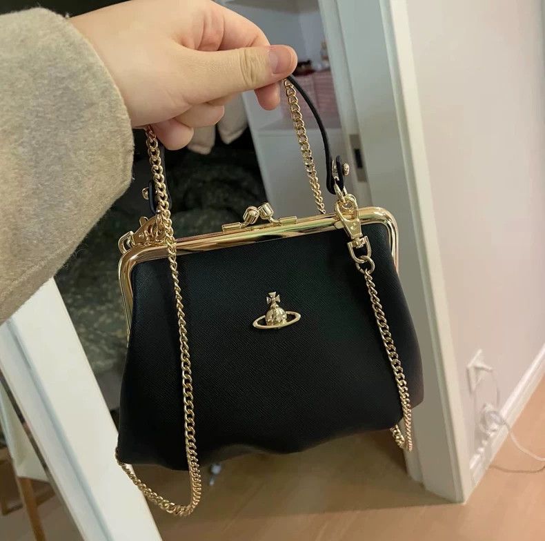 Vivienne Westwood Vivienne Westwood size os Dumplings that can be carried in Size ONE SIZE - 1 Thumbnail