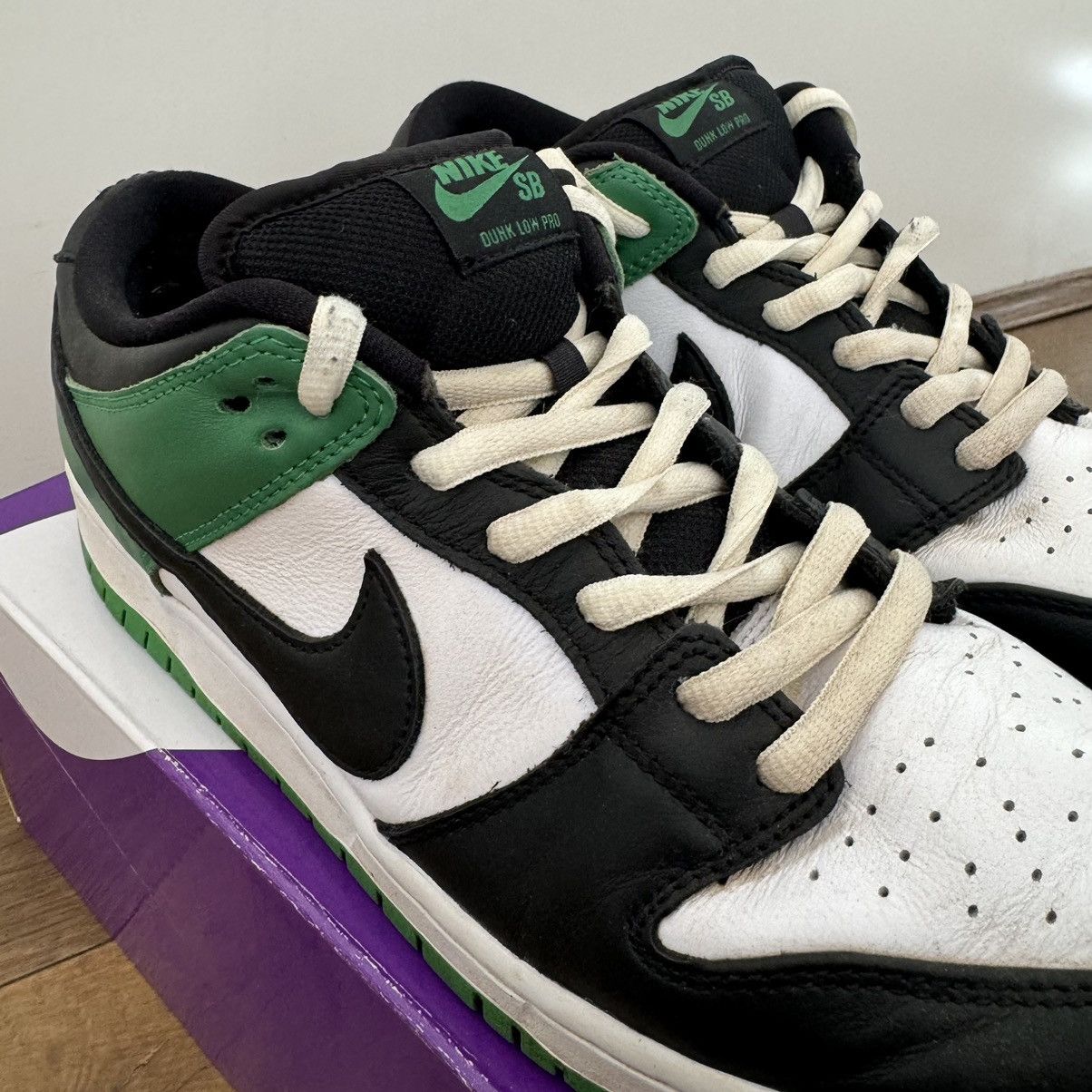 Nike Nike Dunk Low SB Lucky Green Size US 11 / EU 44 - 6 Thumbnail