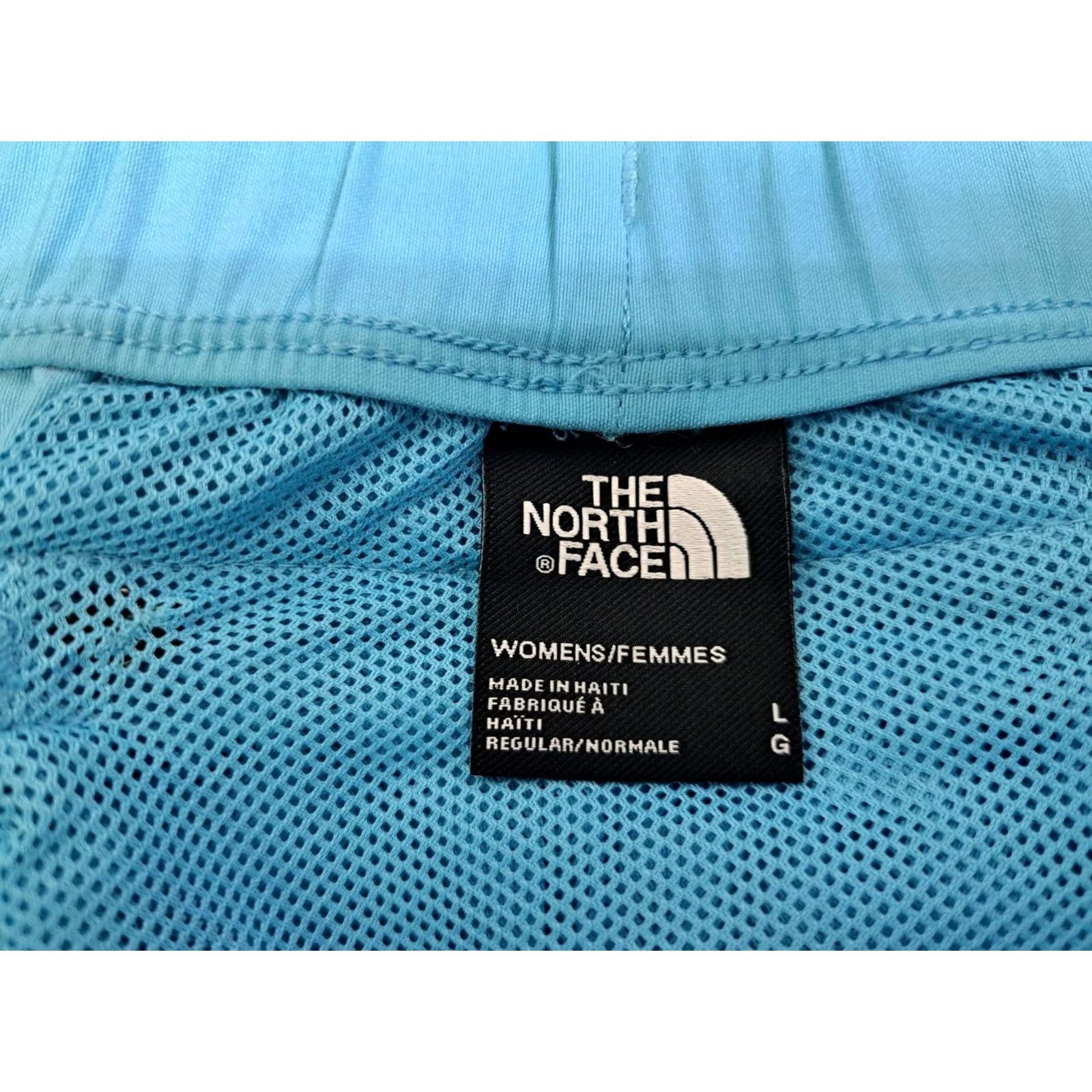 The North Face The North Face Womens Active Athletic Shorts Back Pckt Zip Lt Blue Large #7250 Size 36" / US 14 / IT 50 - 4 Thumbnail