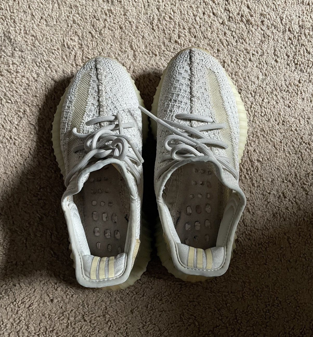 Yeezy Adidas Yeezy Boost 350 V2 'Light' size 6.5-7 women’s. Size US 7 / IT 37 - 7 Thumbnail