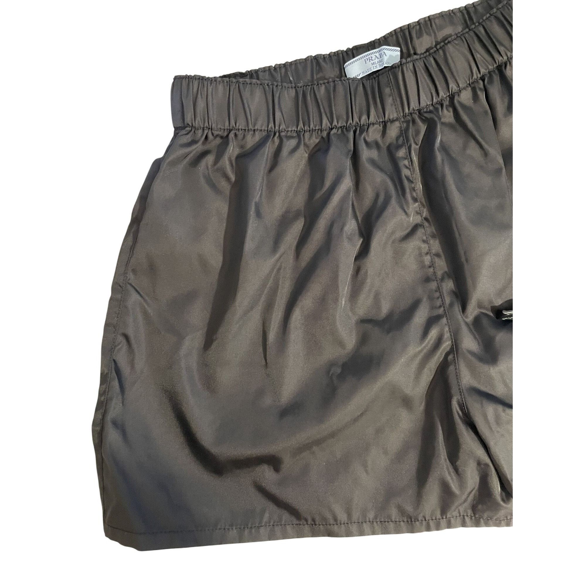 Prada Prada Black Nylon Drawstring Shorts W/ Detachable Pouch For Size 42" / US 20 - 5 Thumbnail