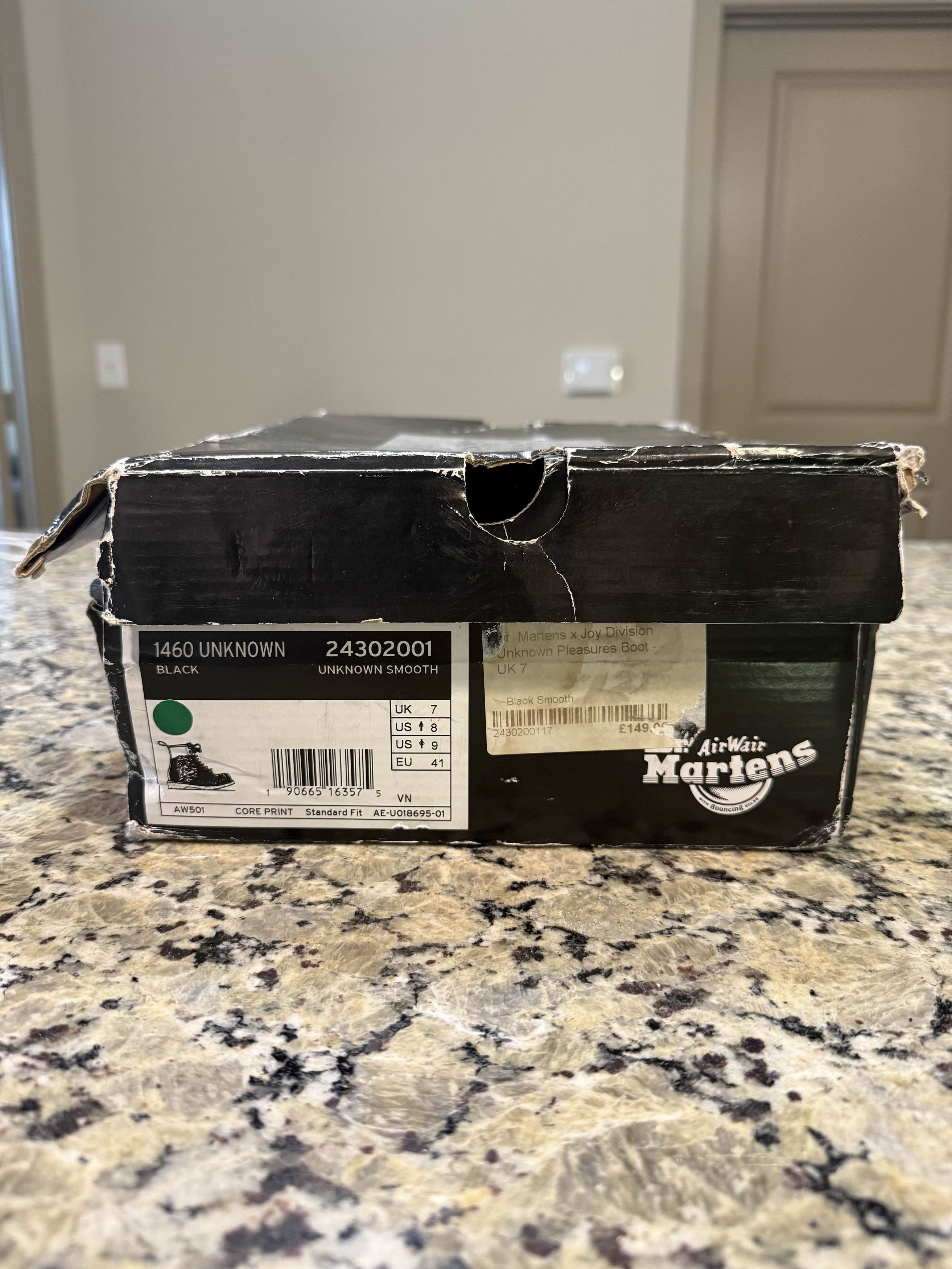 Dr. Martens Dr. Martens x Joy Division "Unknown Pleasures" 1460 Size US 9 / IT 39 - 9 Thumbnail