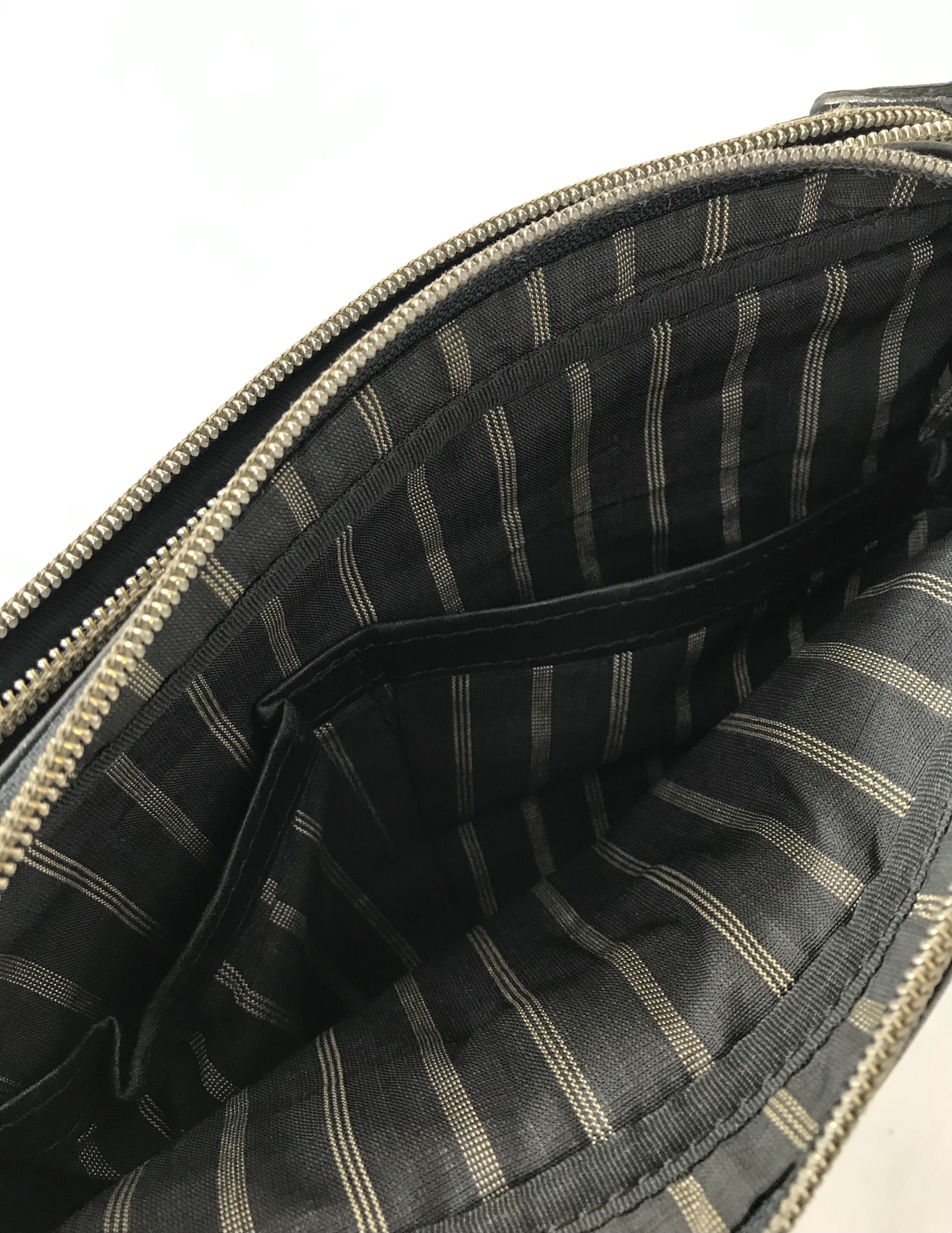 Balenciaga Balenciaga BB Black Leather Second Clutch Wristlet Bag Size ONE SIZE - 8 Thumbnail