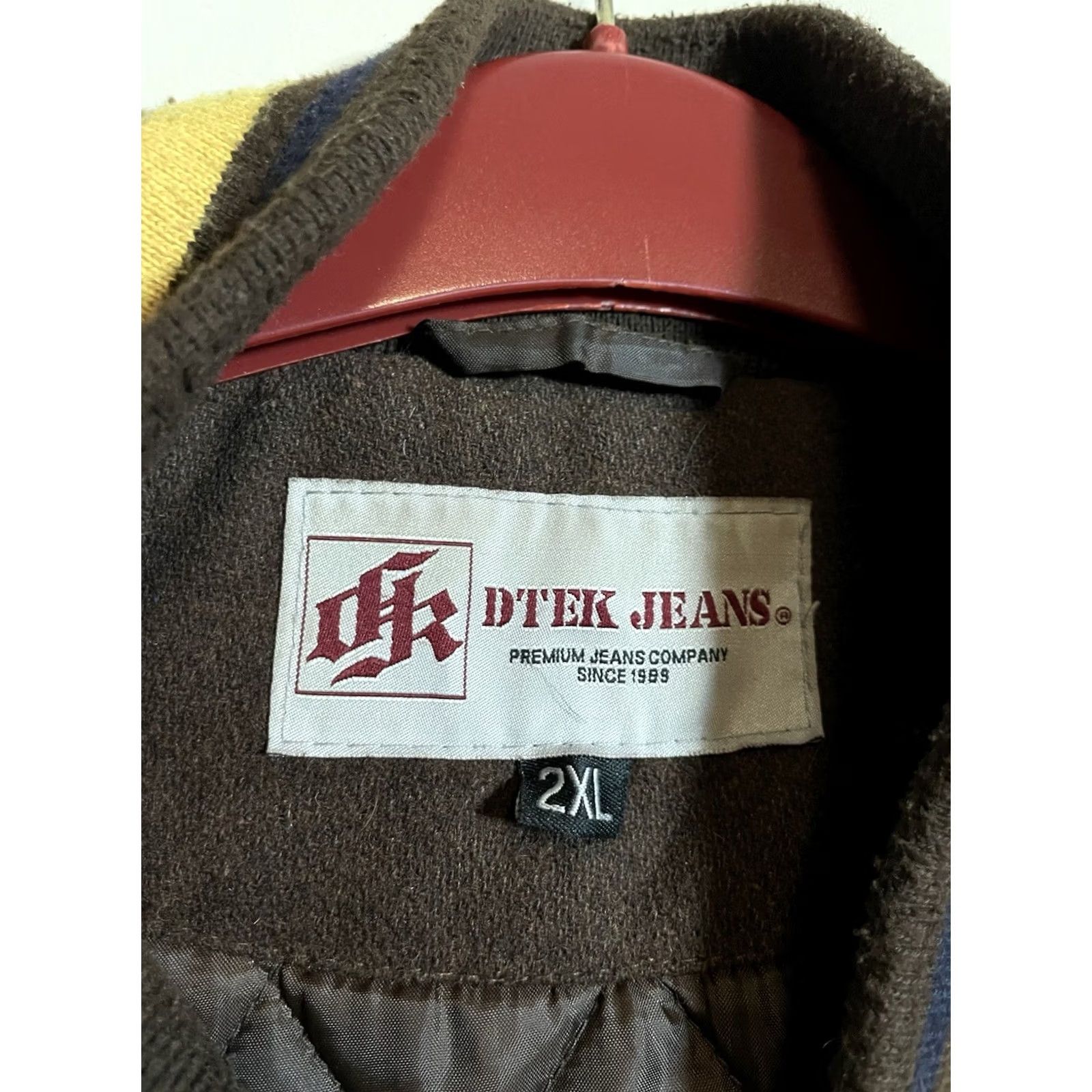 Spell Chicago Jacket Mens 2XL Brown Quilted Varsity Type Spell Out Men Dtek Jeans Size US 39 - 5 Thumbnail