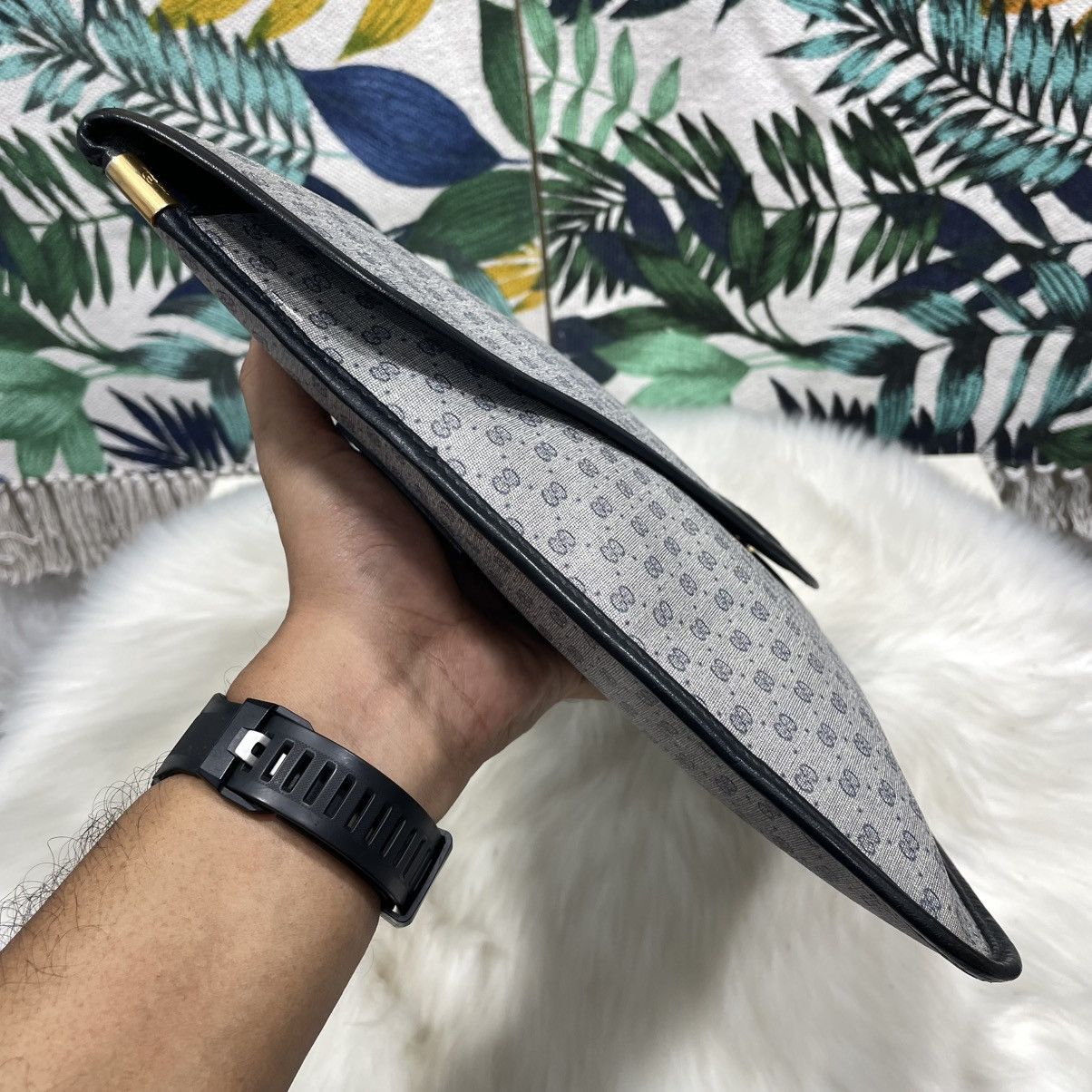 Gucci Authentic Vtg. GUCCI Large Portfolio Clutch Bag Size ONE SIZE - 4 Thumbnail