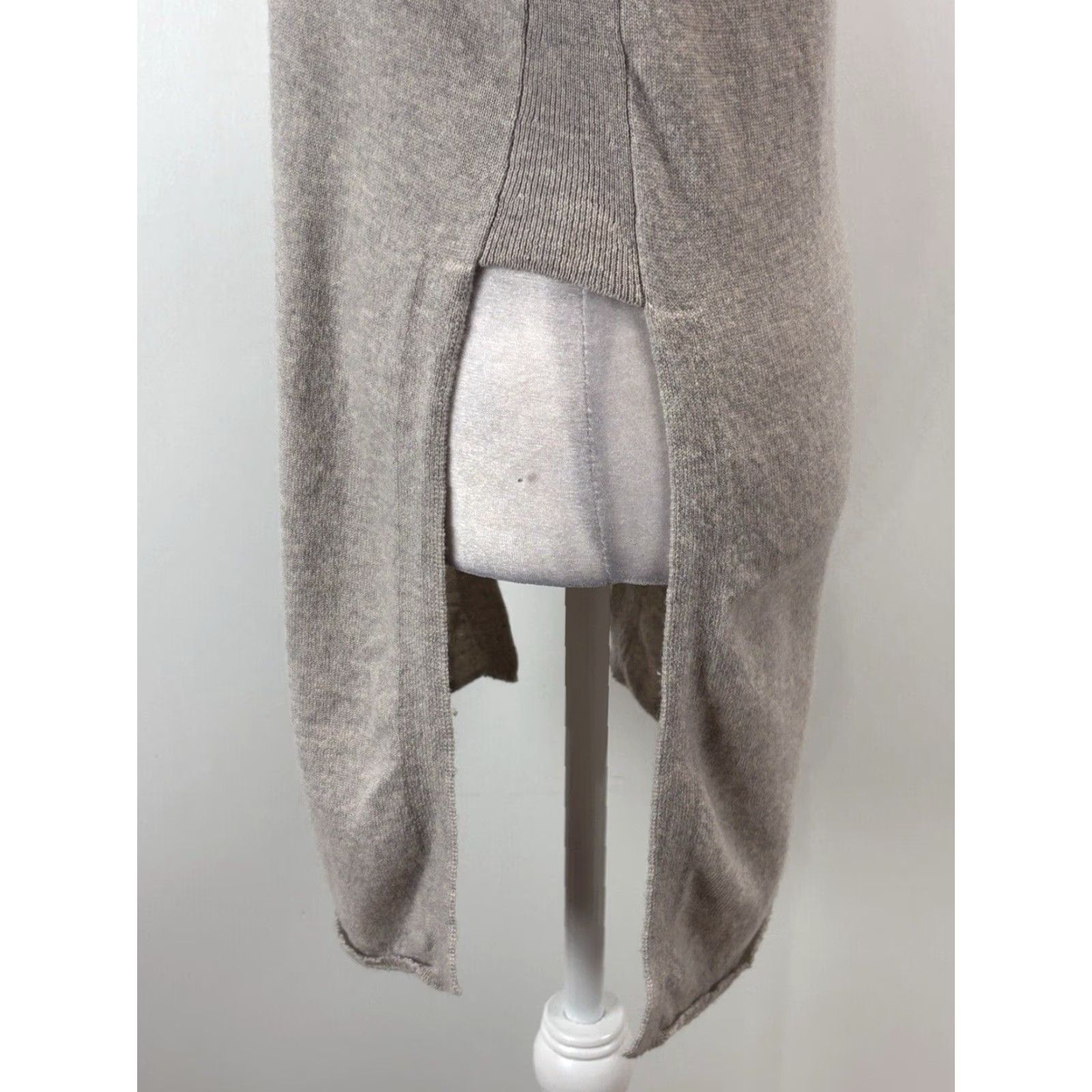 Vintage Wilfred Aritzia Women's Palmier Tunic Sweater XS Beige Wool Cashmere Size XS / US 0-2 / IT 36-38 - 6 Thumbnail