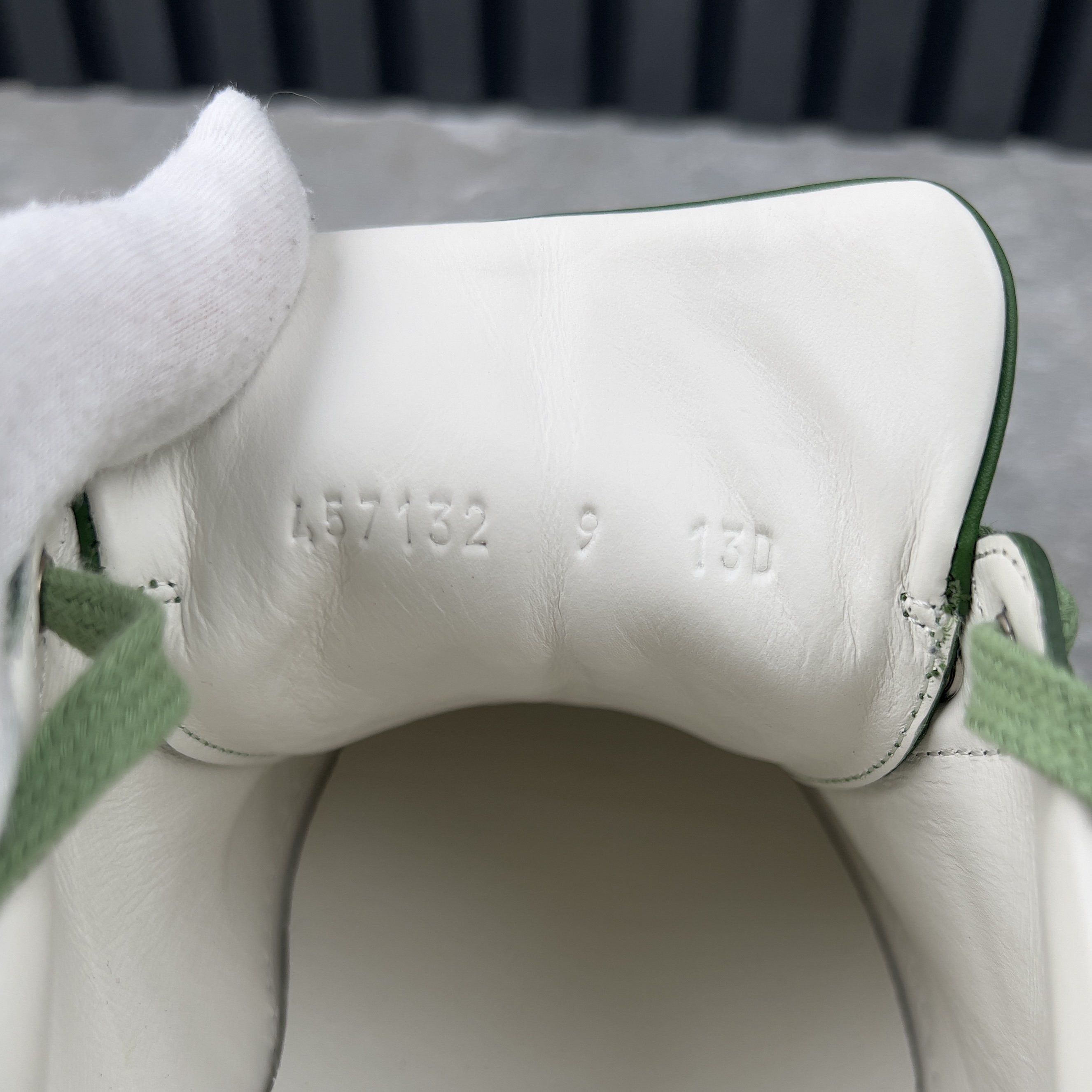 Gucci Special Edition Ace Web Sneakers Tiger Embroidered Leather Size US 9.5 / EU 42-43 - 9 Thumbnail
