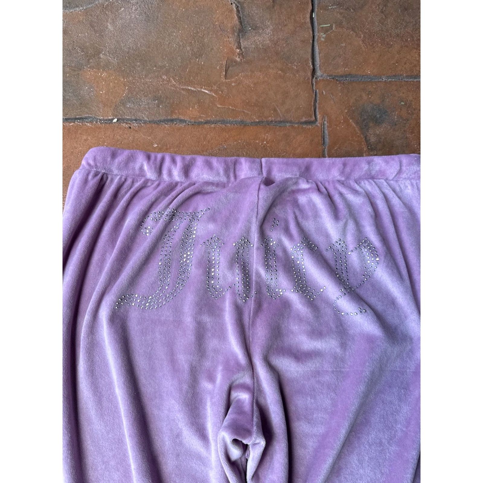 Juicy Couture VINTAGE Juicy Couture Pink Velour Sweatpants Joggers Women Medium Rhinestones Logo Pants Size 32" / US 10 / IT 46 - 2 Thumbnail