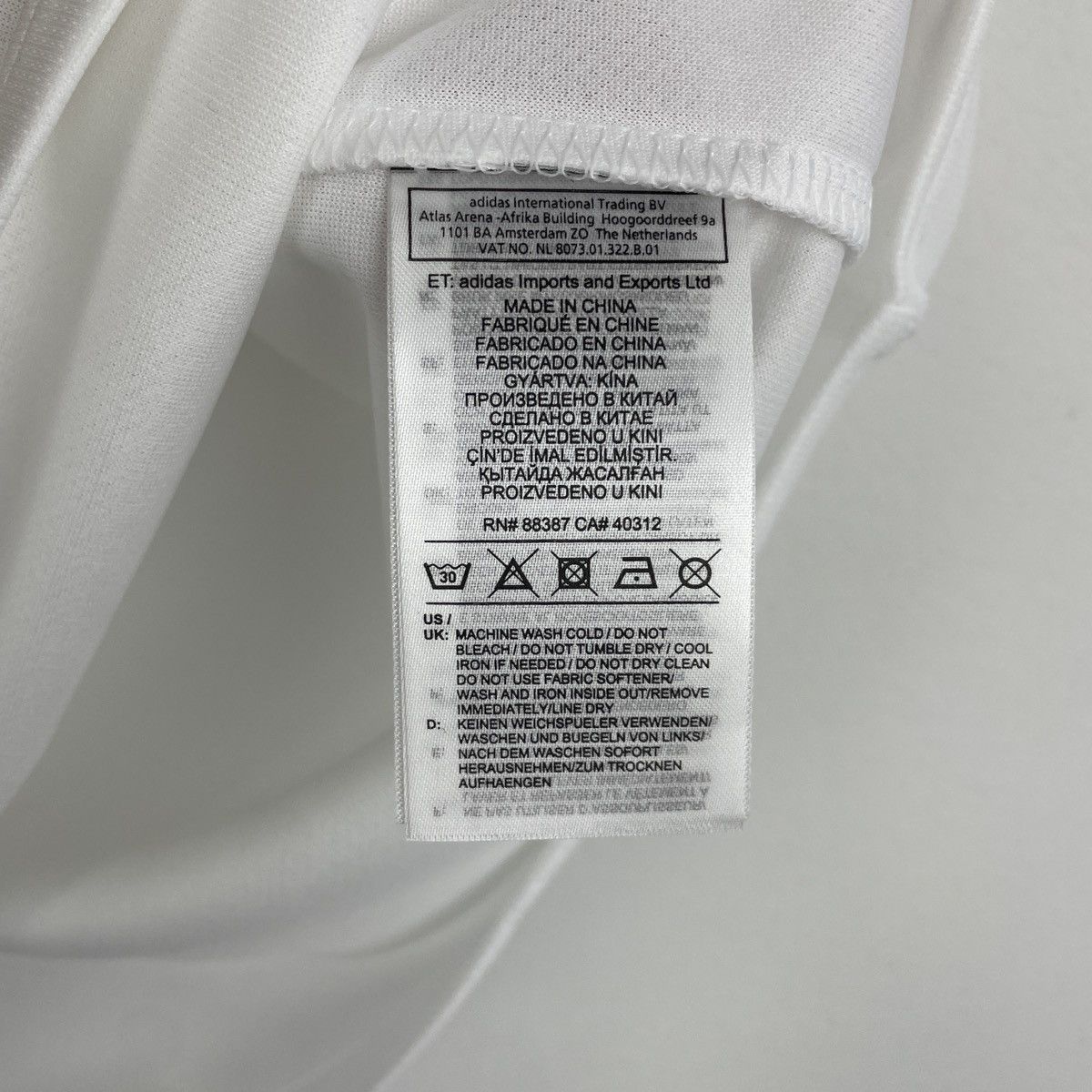 Adidas Germany Adidas Genuine Home Jersey Shirt 2018/2019 size XS Size US XS / EU 42 / 0 - 9 Thumbnail
