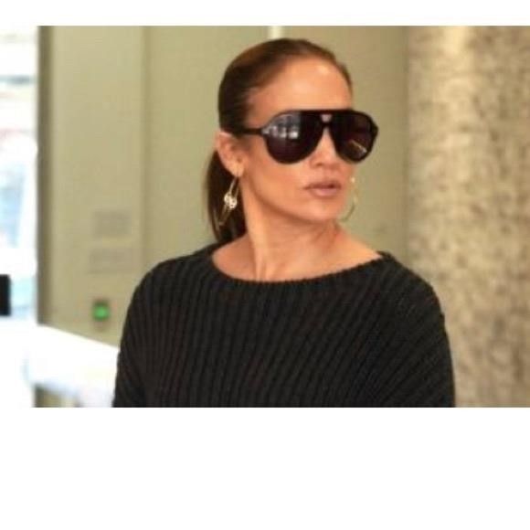Gucci GUCCI GG1042S 001 - AS SEEN ON JENNIFER LOPEZ Size ONE SIZE - 4 Thumbnail