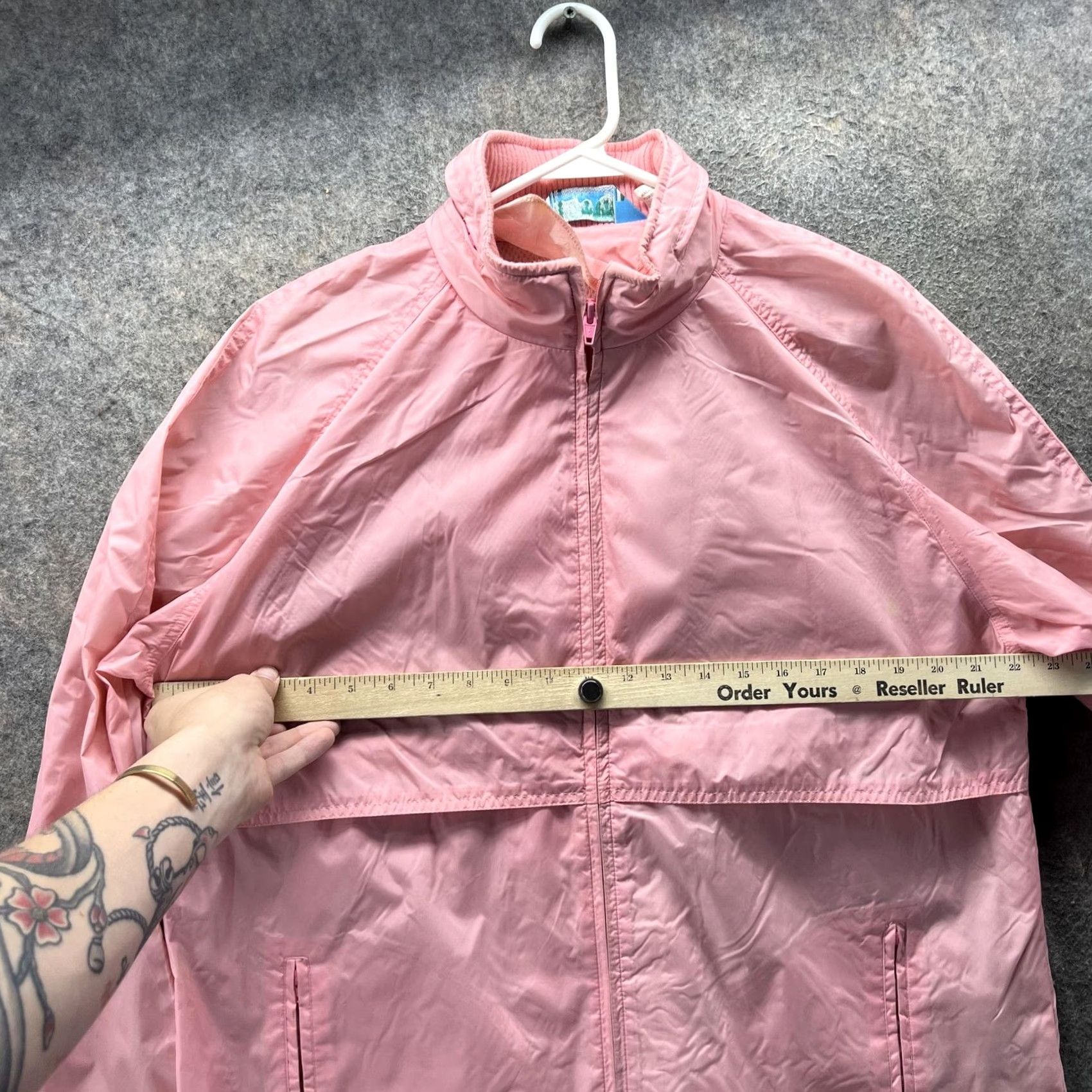 Vintage VINTAGE Woolrich Jacket Womens Large Pink Lightweight Hooded Windbreaker 90s Size L / US 10 / IT 46 - 7 Thumbnail