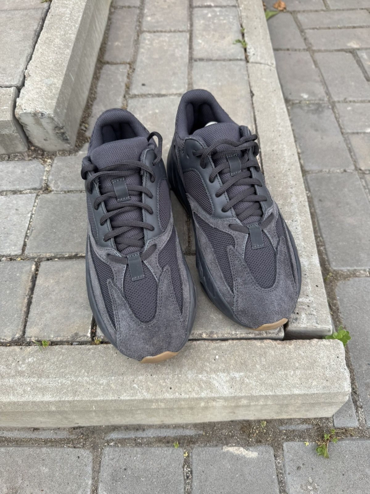 Adidas × Kanye West Adidas Yeezy Boost 700 Utility Black US 8 Size US 8 / EU 41 - 2 Thumbnail